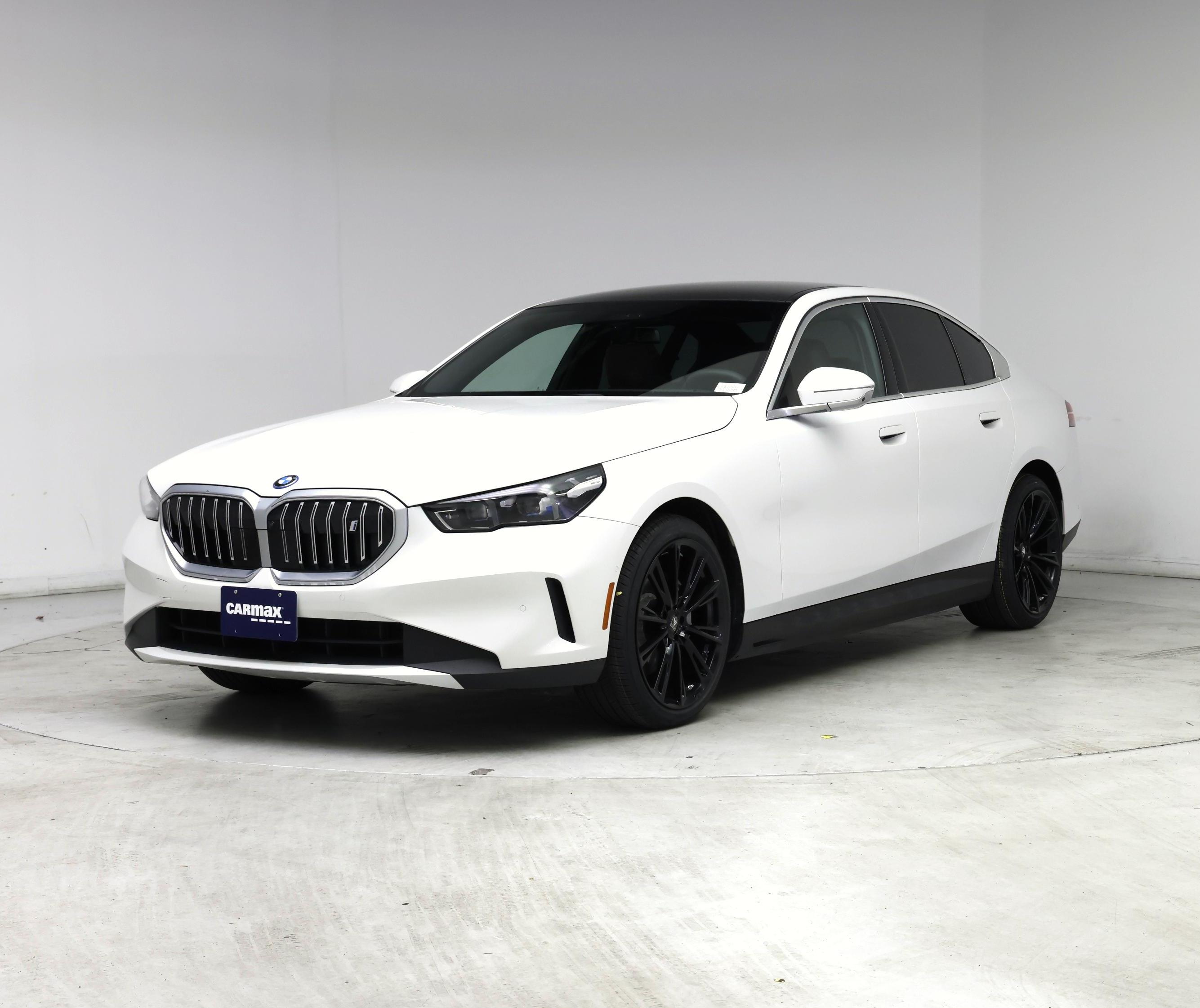 Thumbnail: 2024 BMW i5 - 4