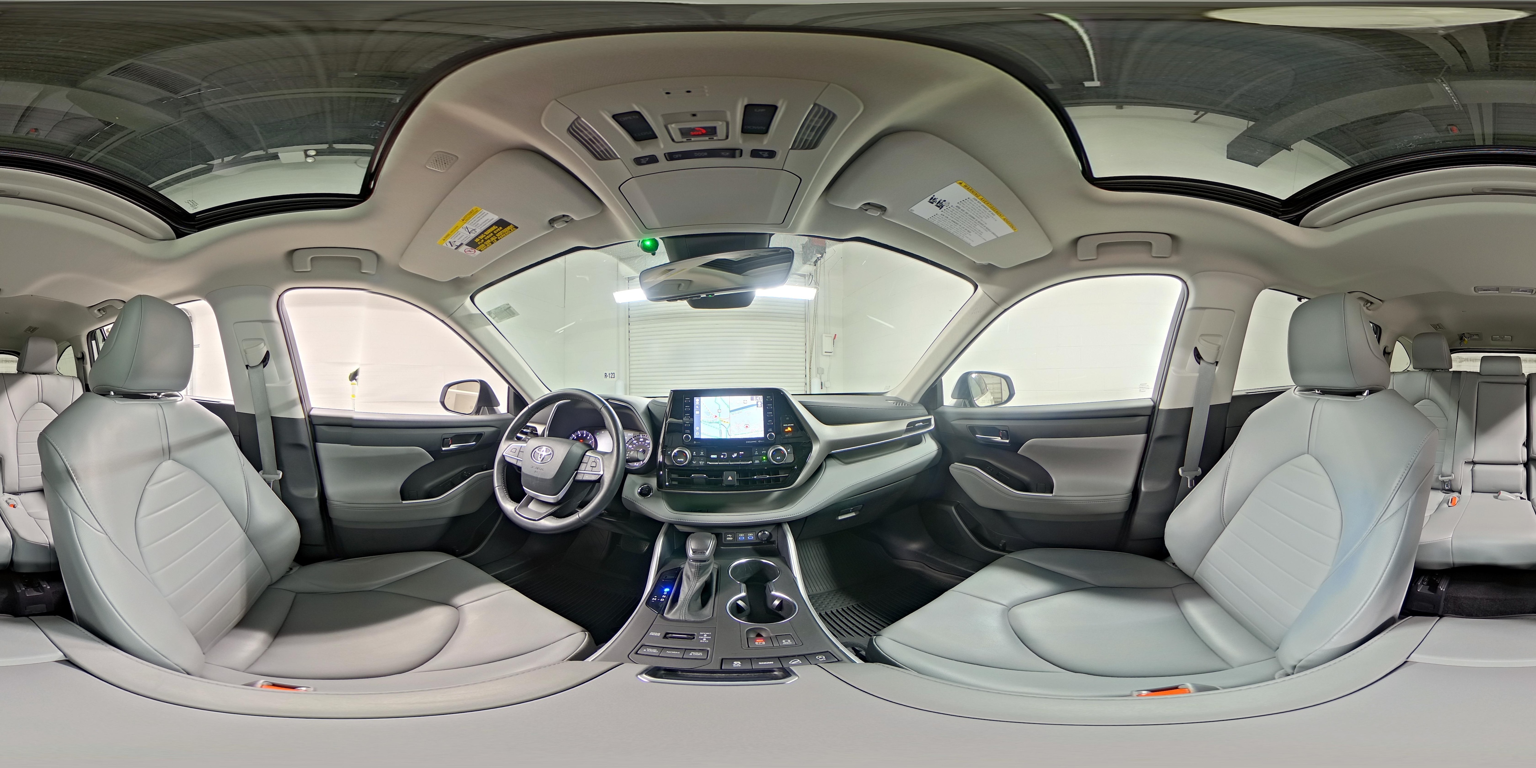 2022 Toyota Highlander XLE - Photo 28