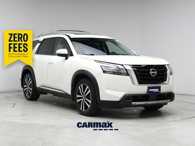 White 2023 Nissan Pathfinder Platinum 4WD SUV / Crossover All-Wheel Drive Automatic