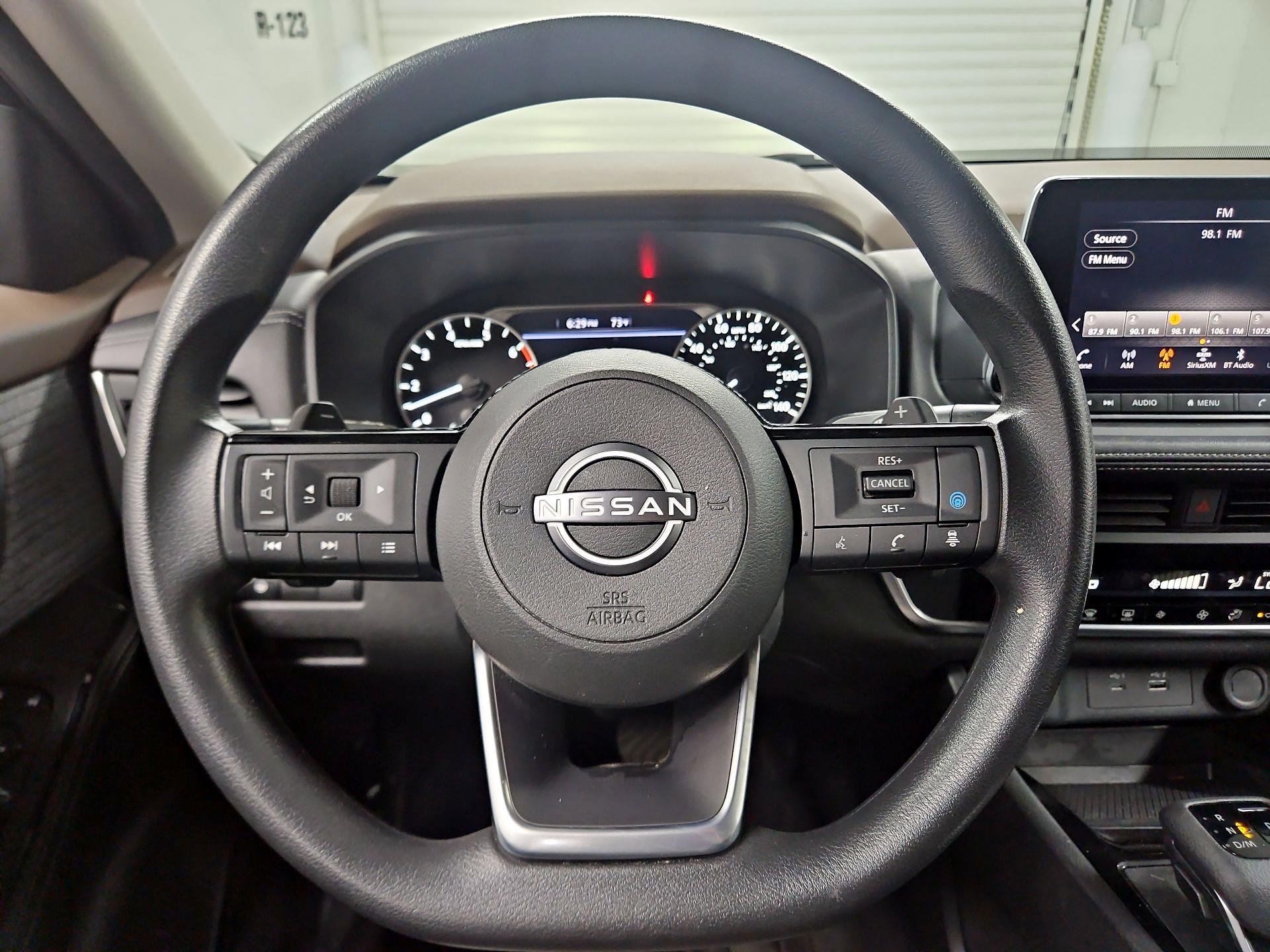Thumbnail: 2023 Nissan Rogue - 10