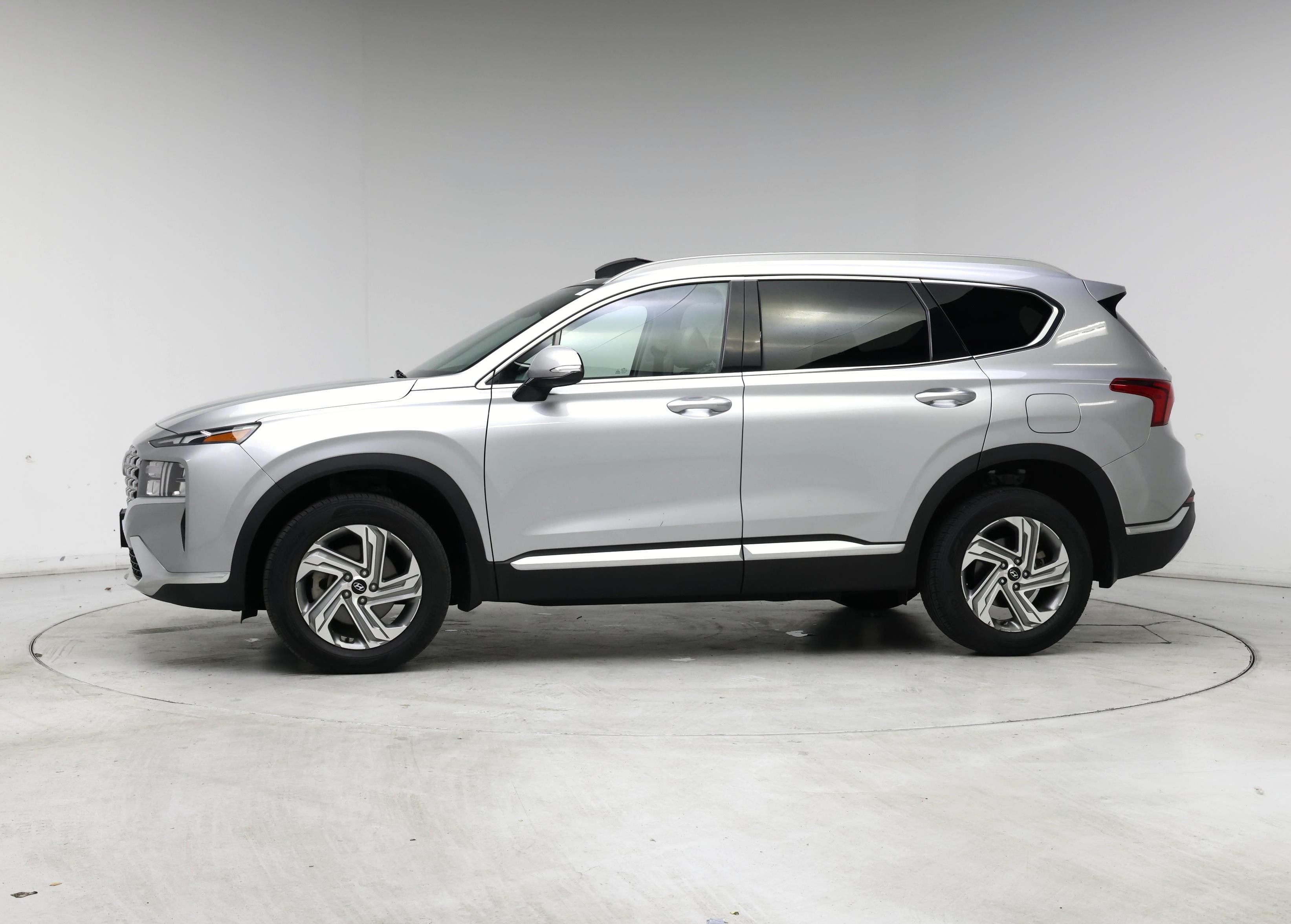 Thumbnail: 2022 Hyundai Santa Fe - 3