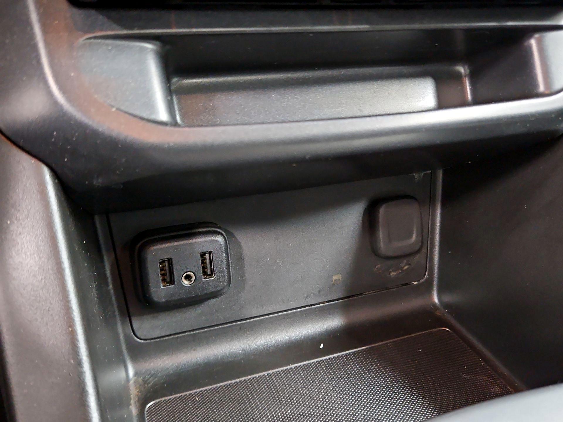 Thumbnail: 2022 Chevrolet Colorado - 18