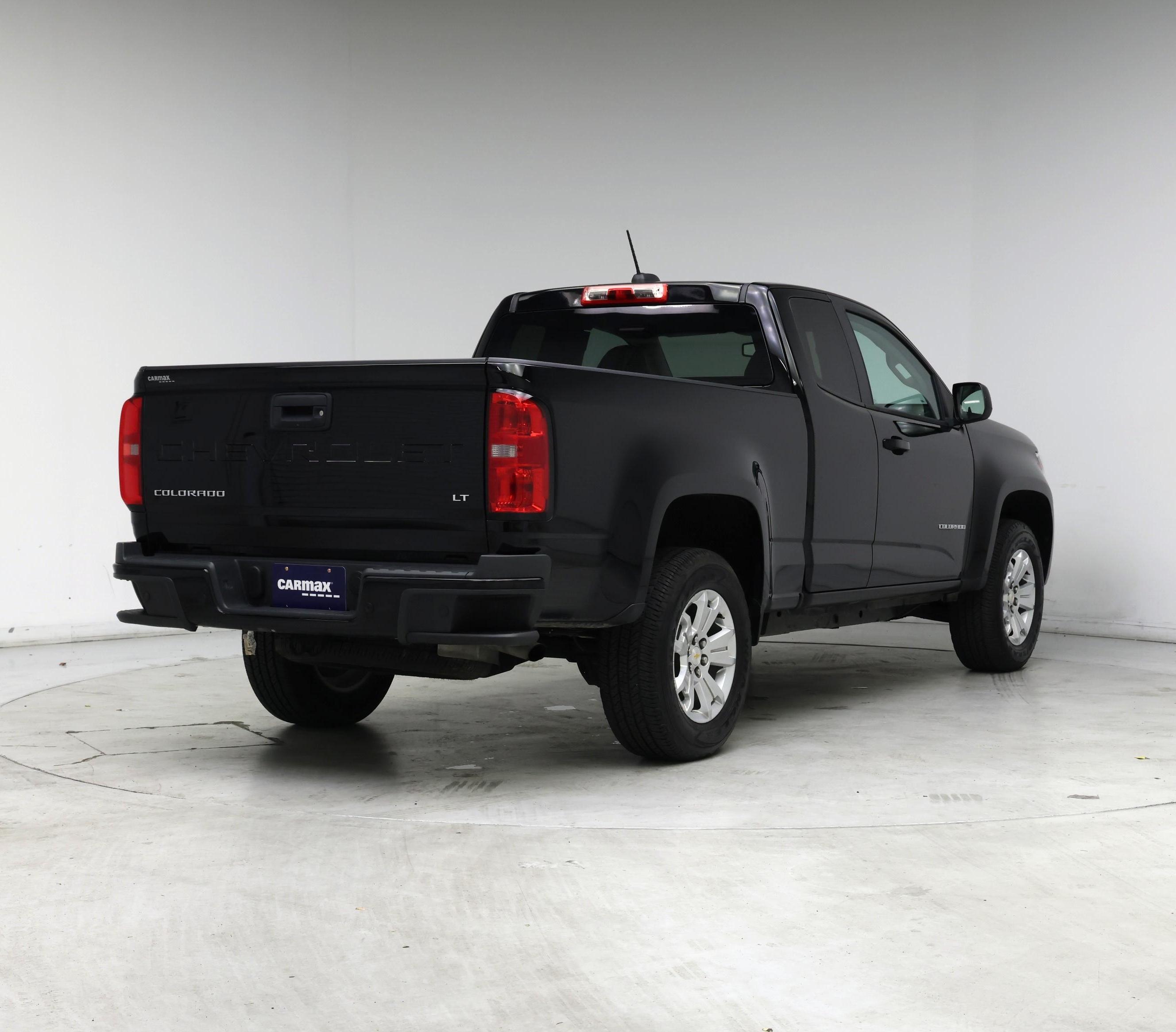 Thumbnail: 2022 Chevrolet Colorado - 8