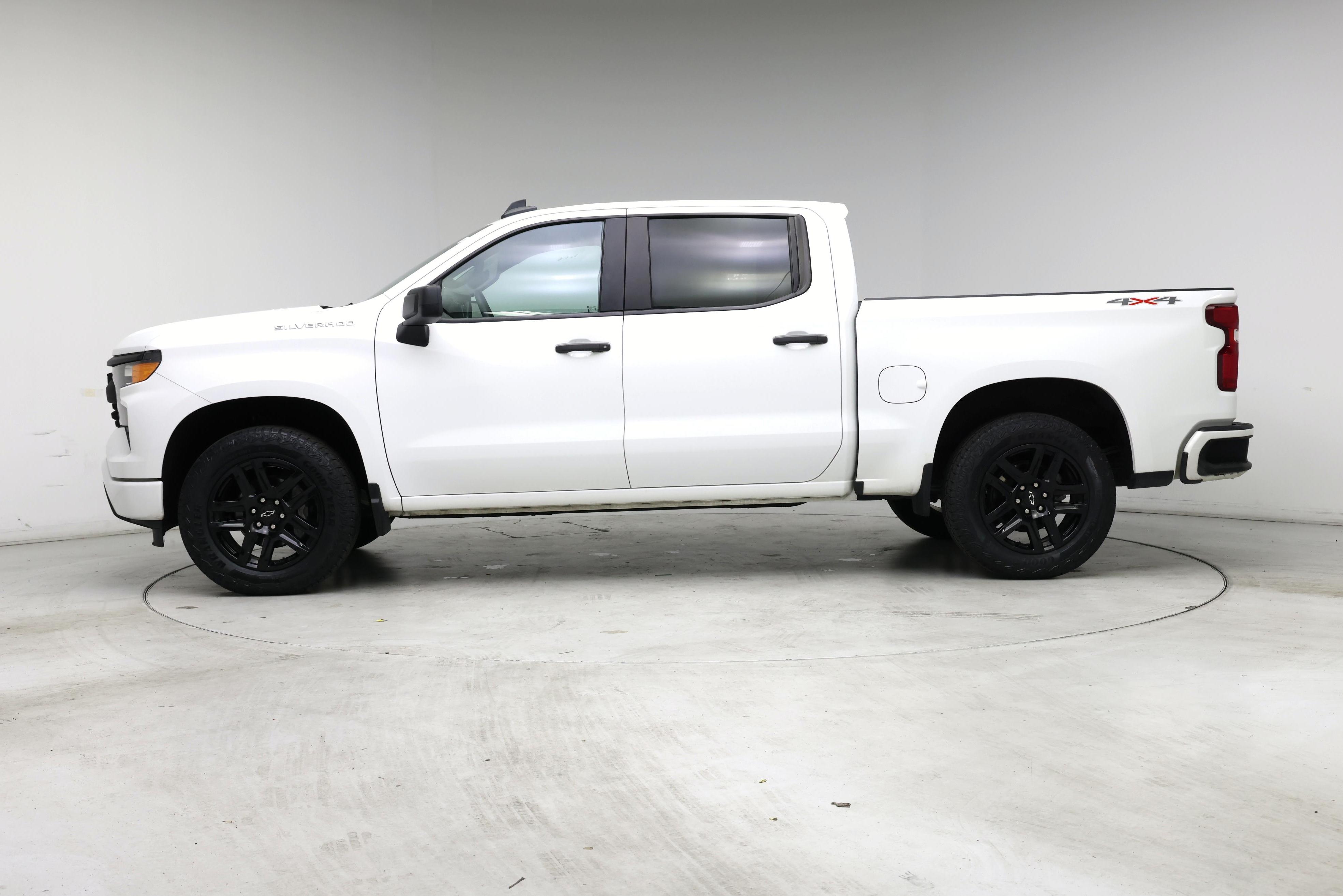 Thumbnail: 2023 Chevrolet Silverado 1500 - 3