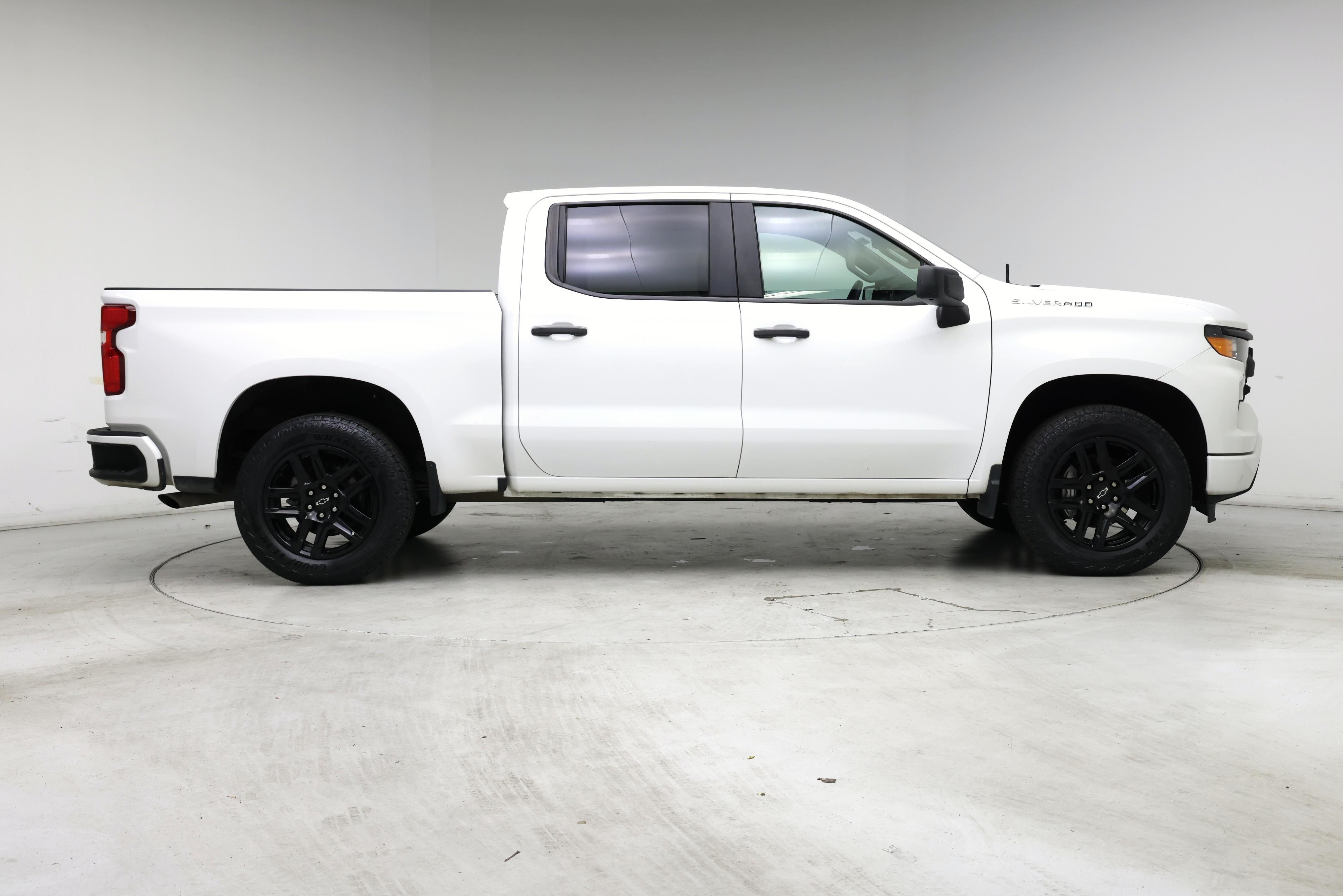Thumbnail: 2023 Chevrolet Silverado 1500 - 7