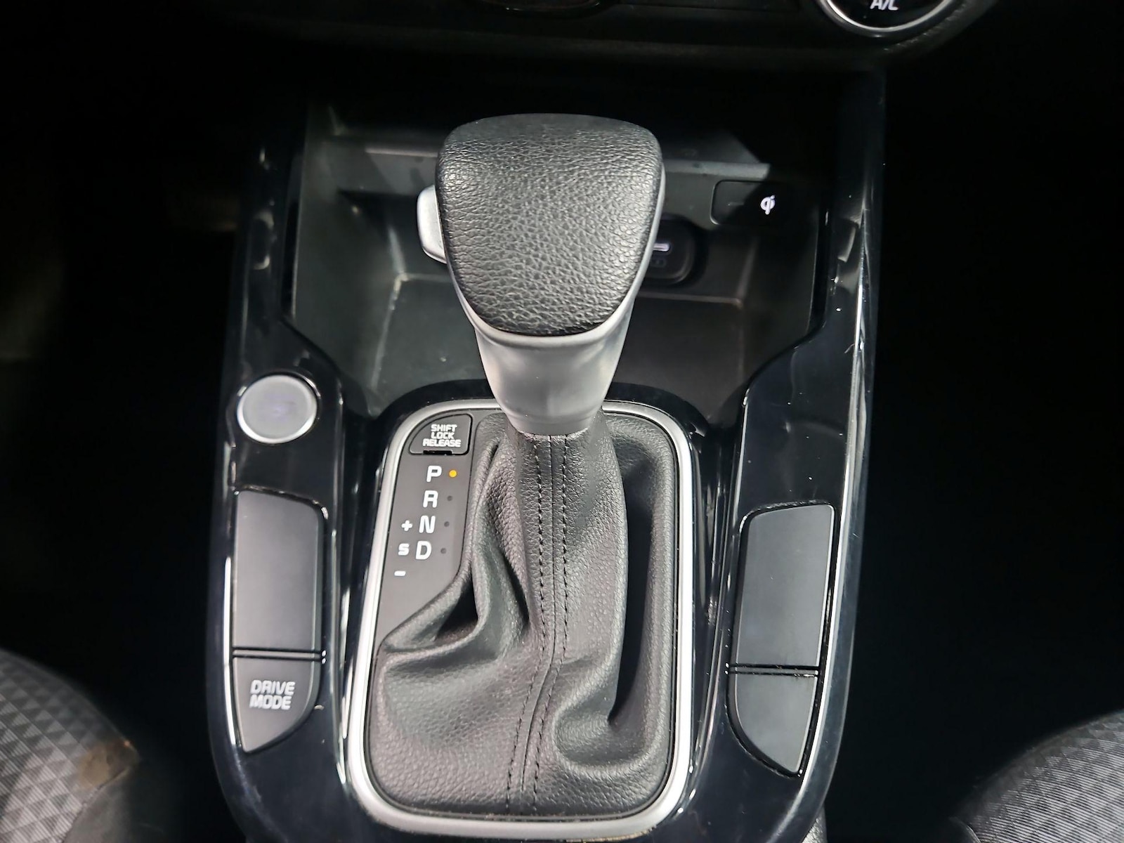 2023 Kia Soul S - Photo 19