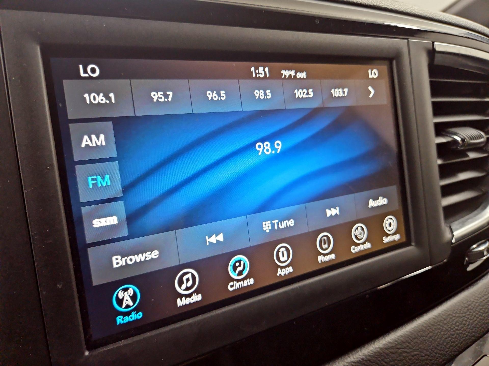 Thumbnail: 2020 Chrysler Pacifica - 15