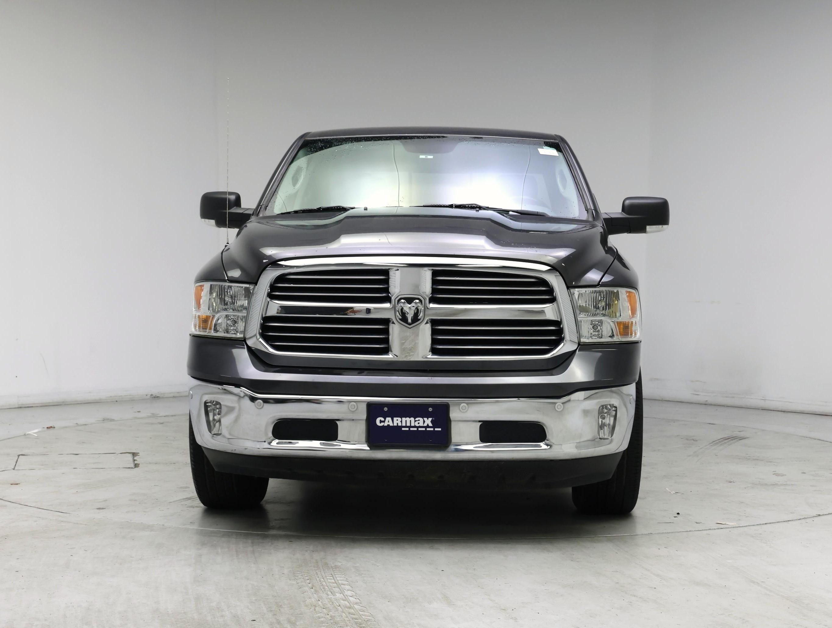 Thumbnail: 2019 RAM 1500 Classic - 5