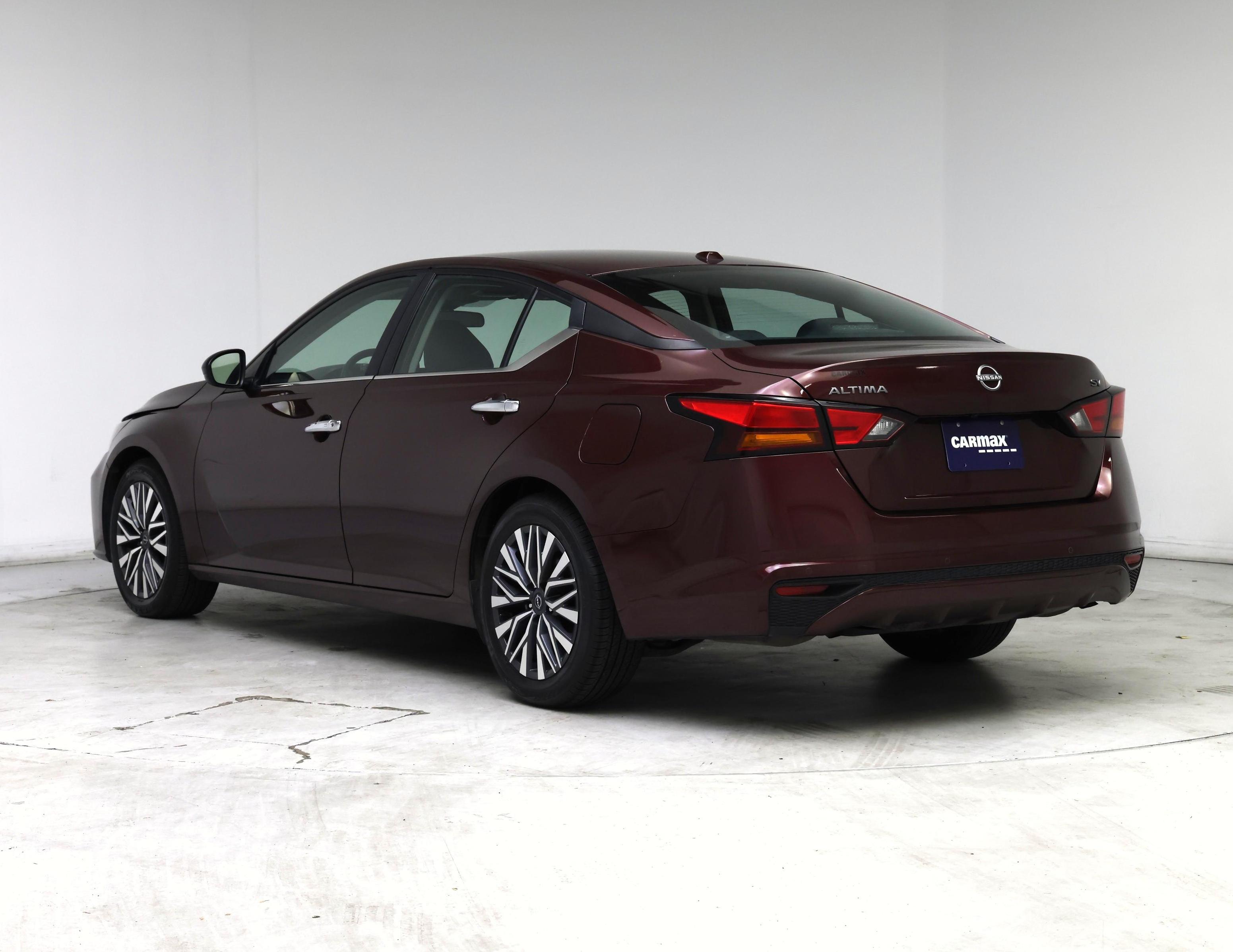 Thumbnail: 2024 Nissan Altima - 2