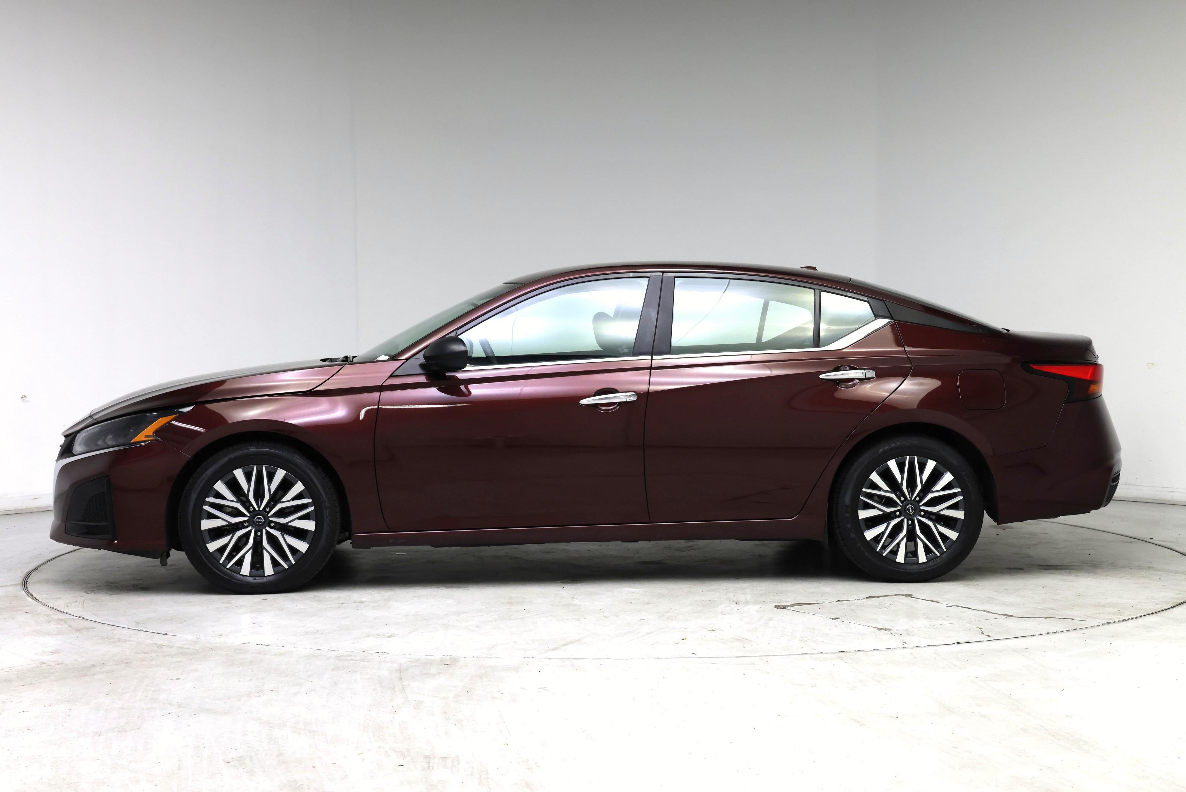 Thumbnail: 2024 Nissan Altima - 3