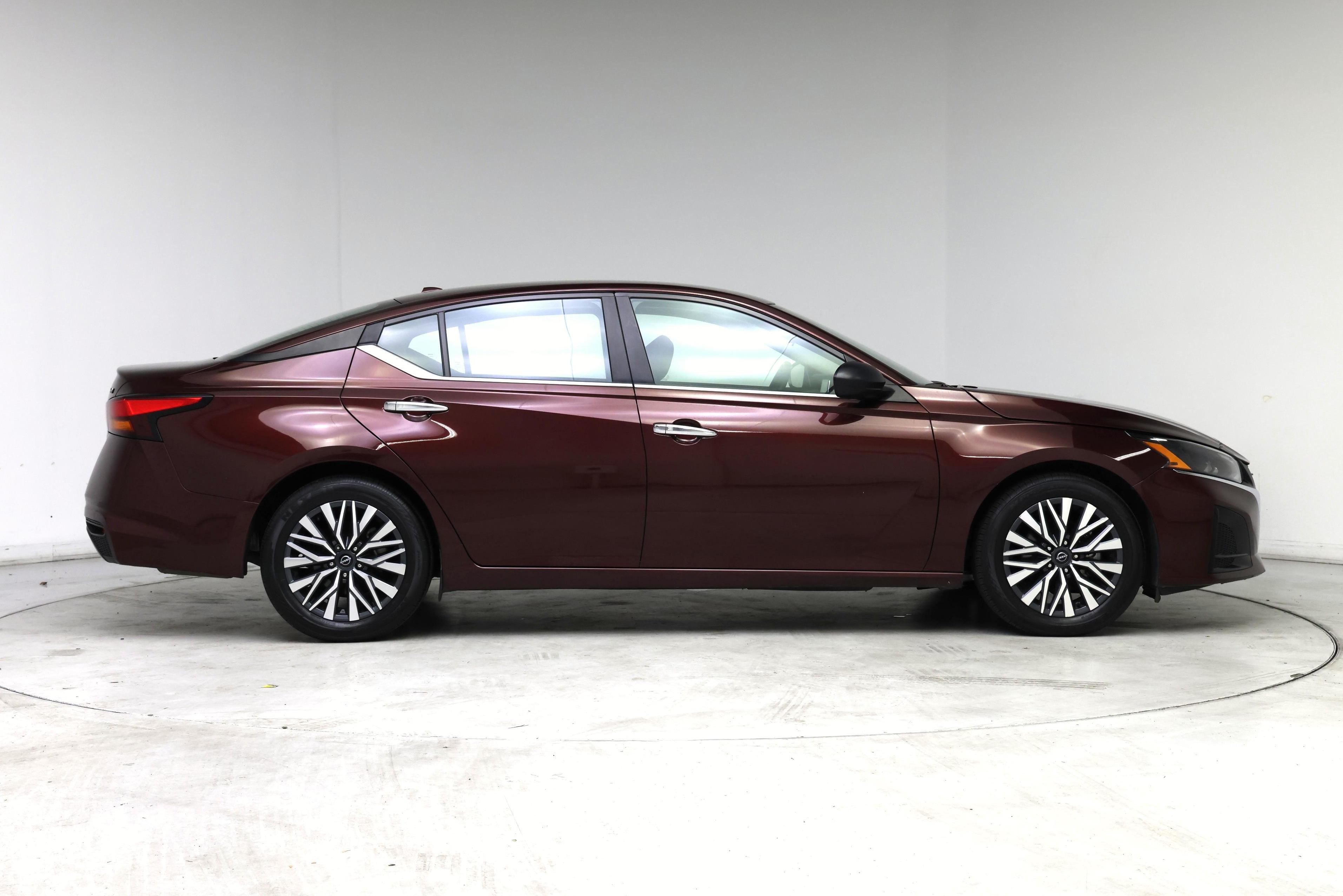 Thumbnail: 2024 Nissan Altima - 7