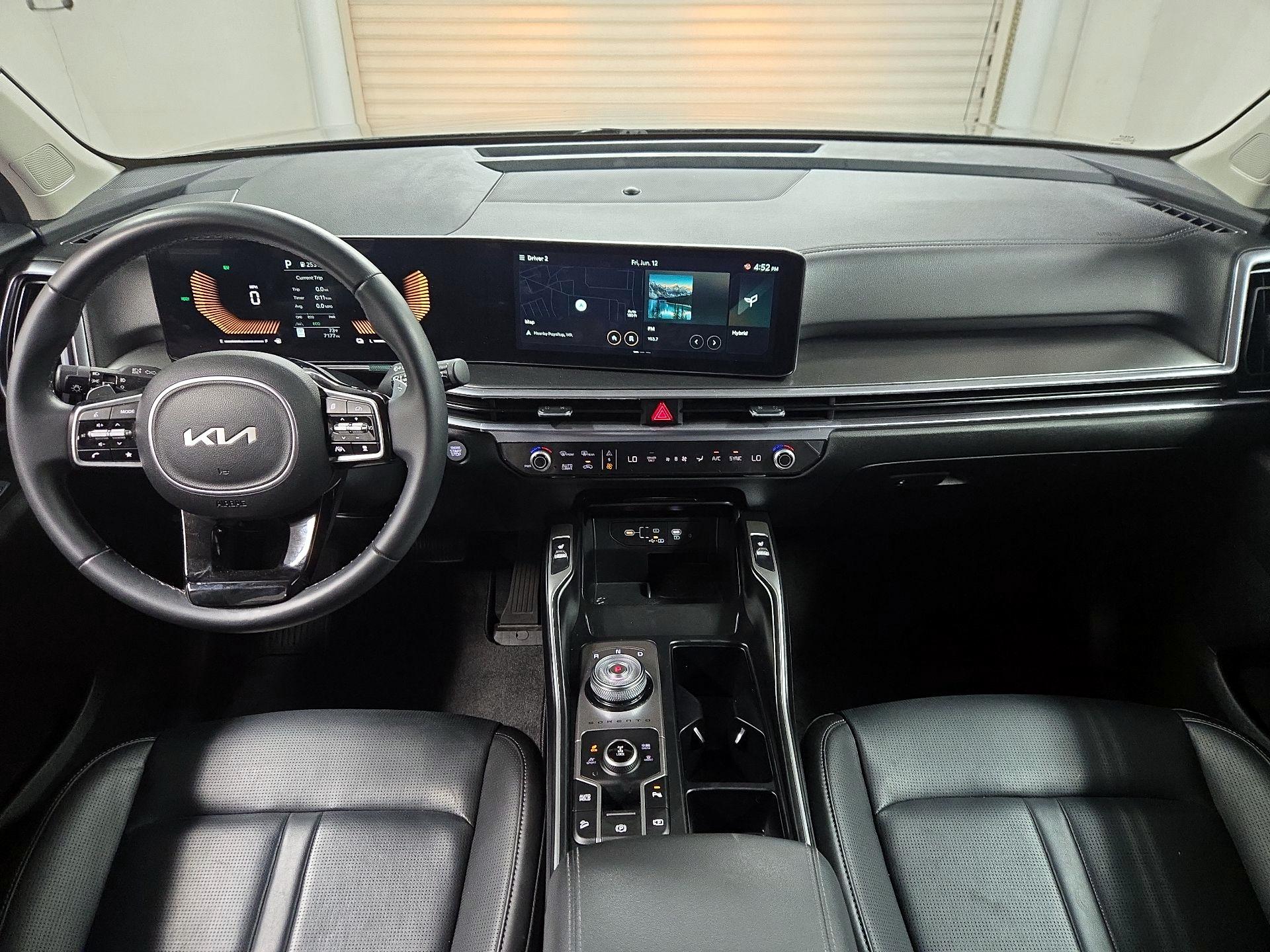 Thumbnail: 2025 Kia Sorento - 9