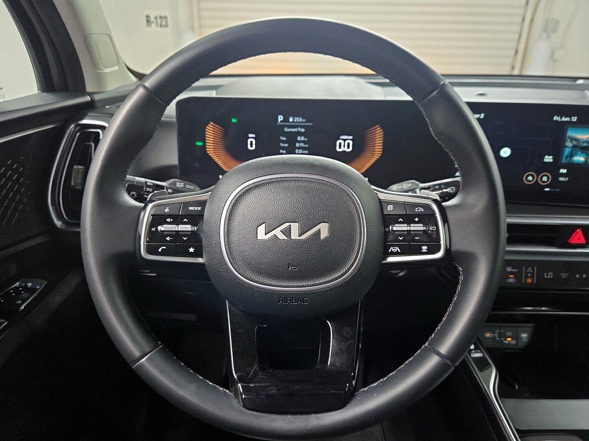 Thumbnail: 2025 Kia Sorento - 10