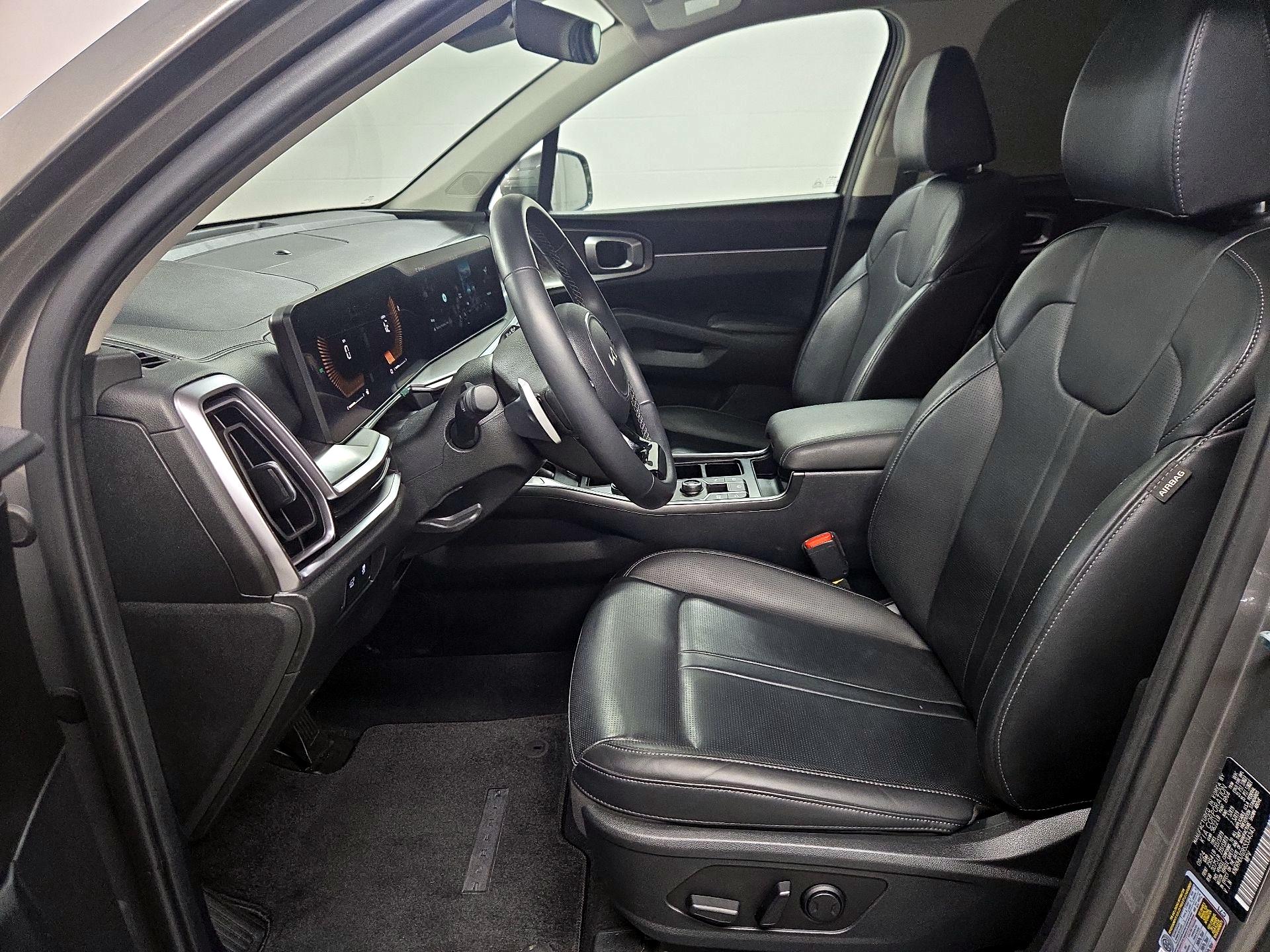 Thumbnail: 2025 Kia Sorento - 11