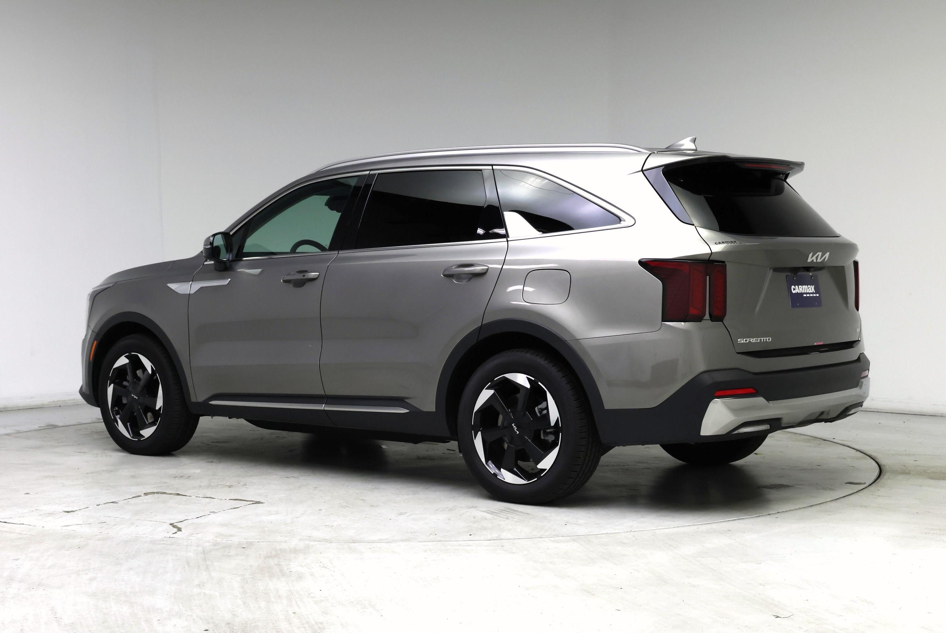 Thumbnail: 2025 Kia Sorento - 2