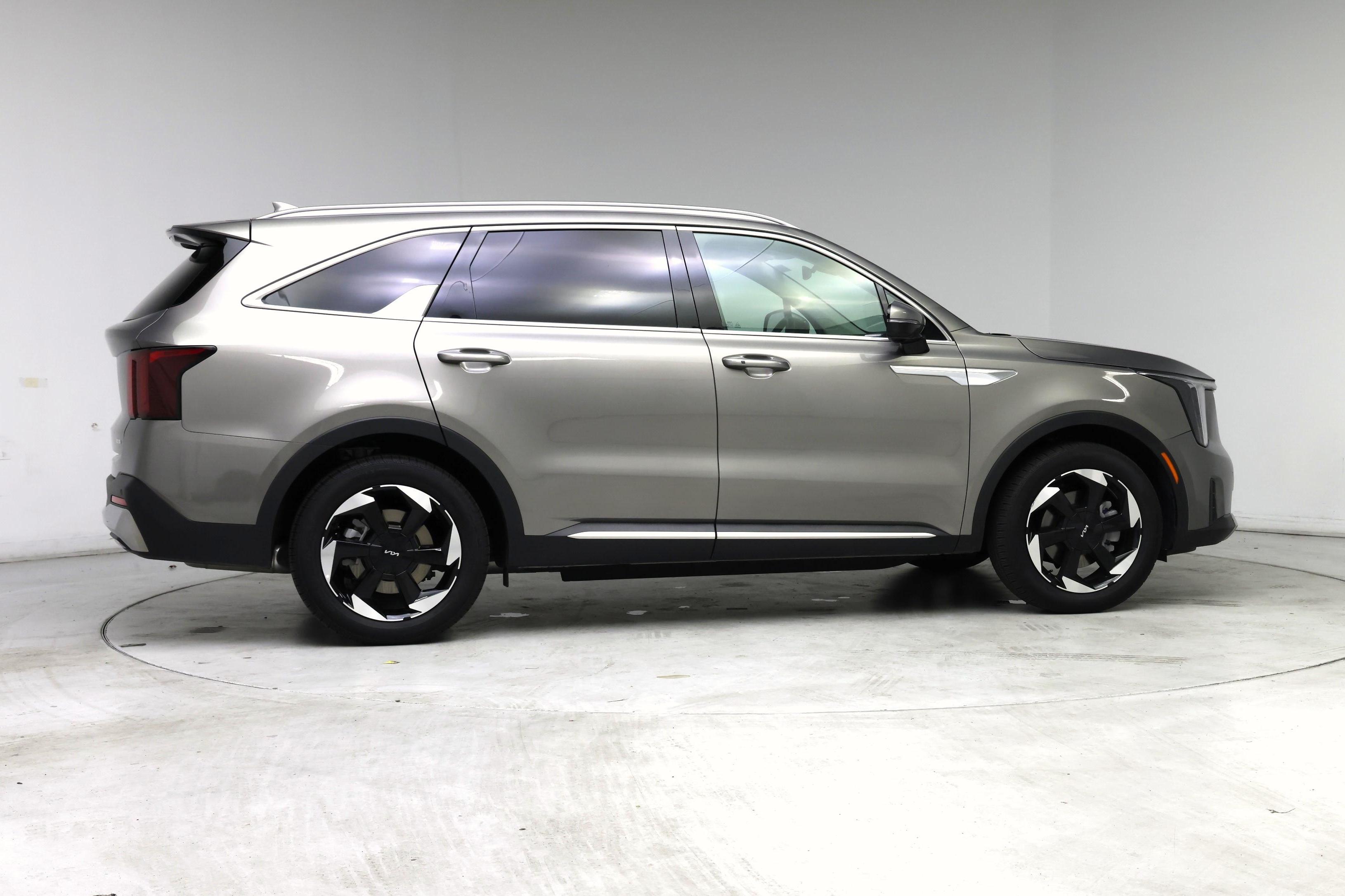 Thumbnail: 2025 Kia Sorento - 7
