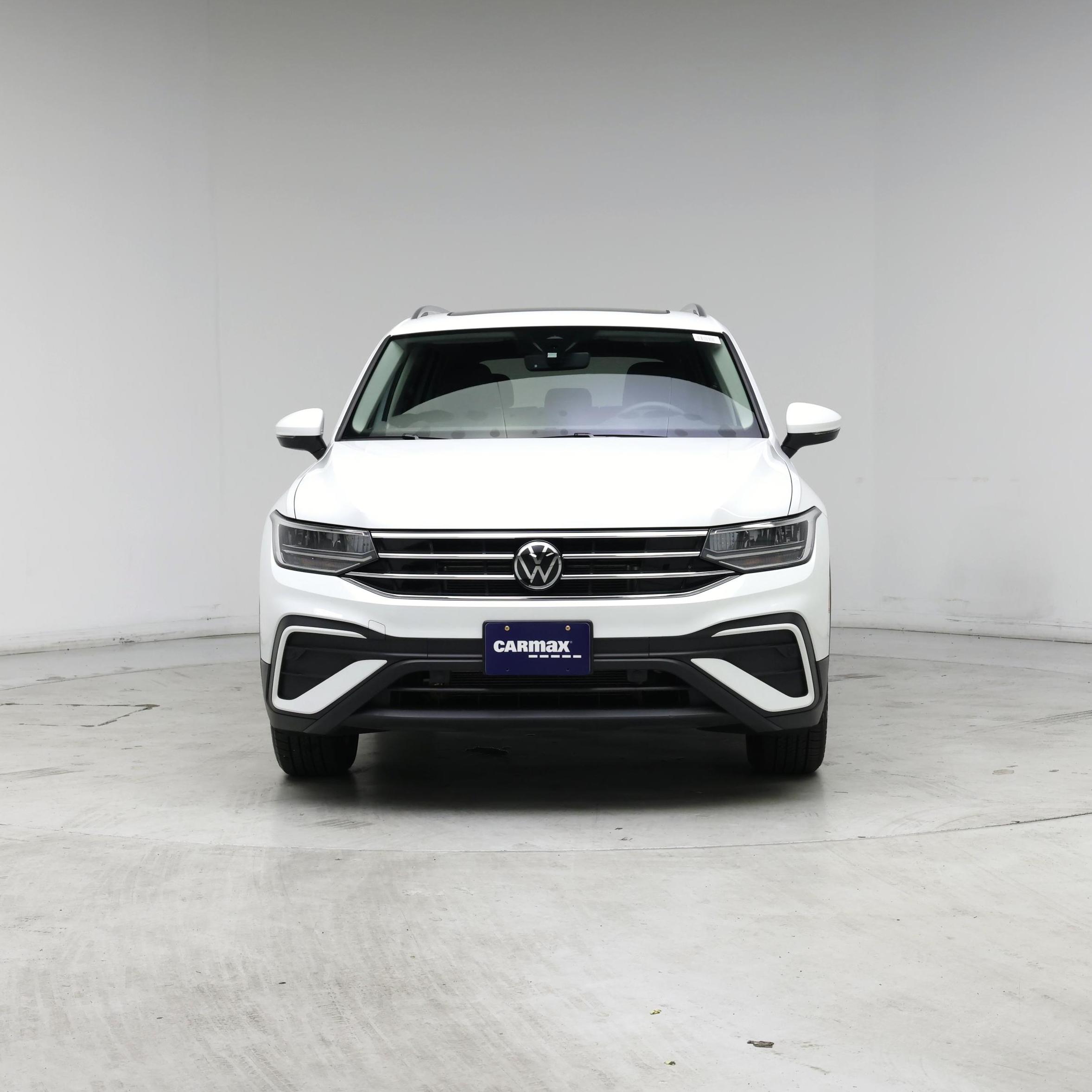 Thumbnail: 2022 Volkswagen Tiguan - 5