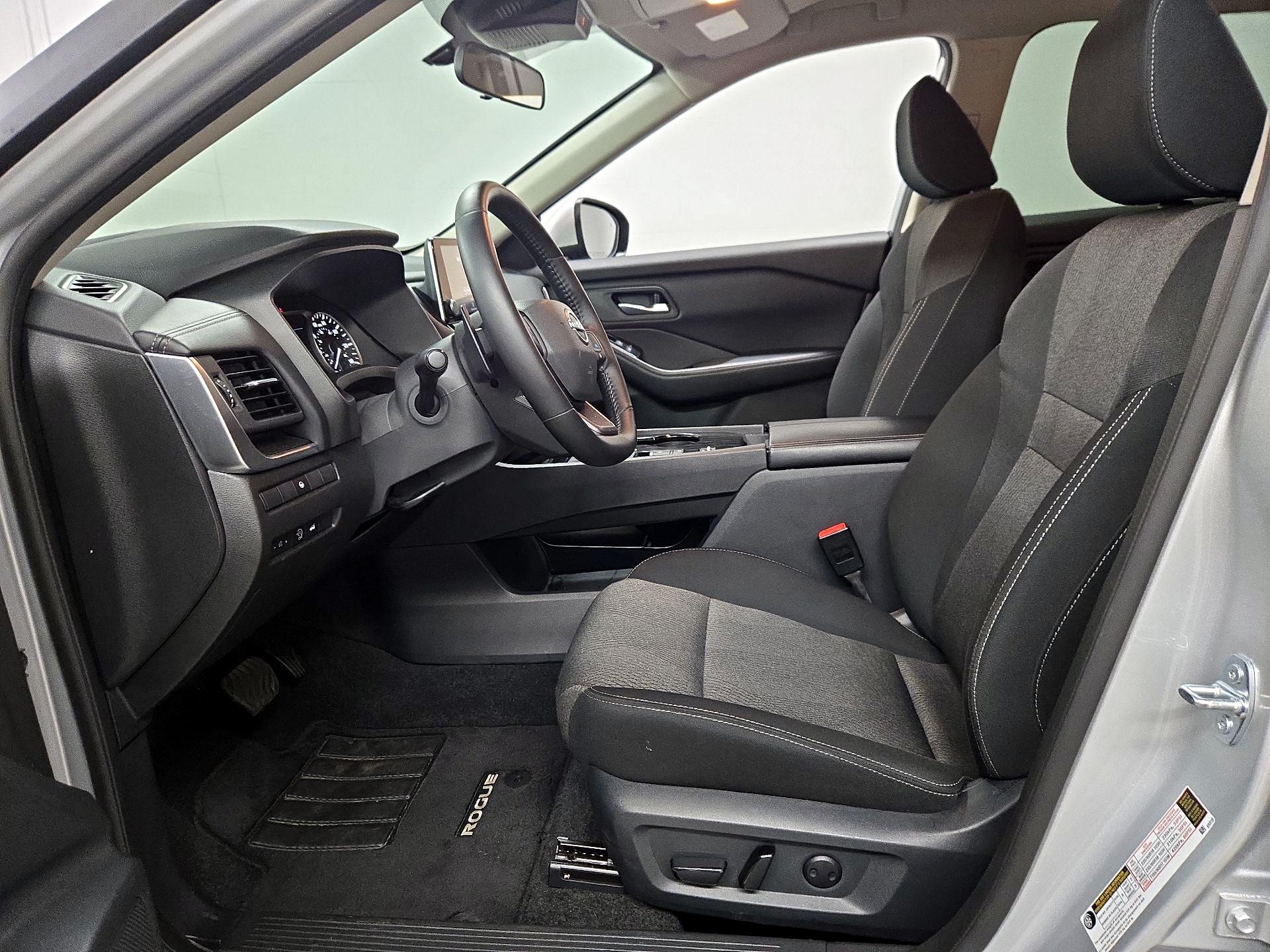 Thumbnail: 2025 Nissan Rogue - 11