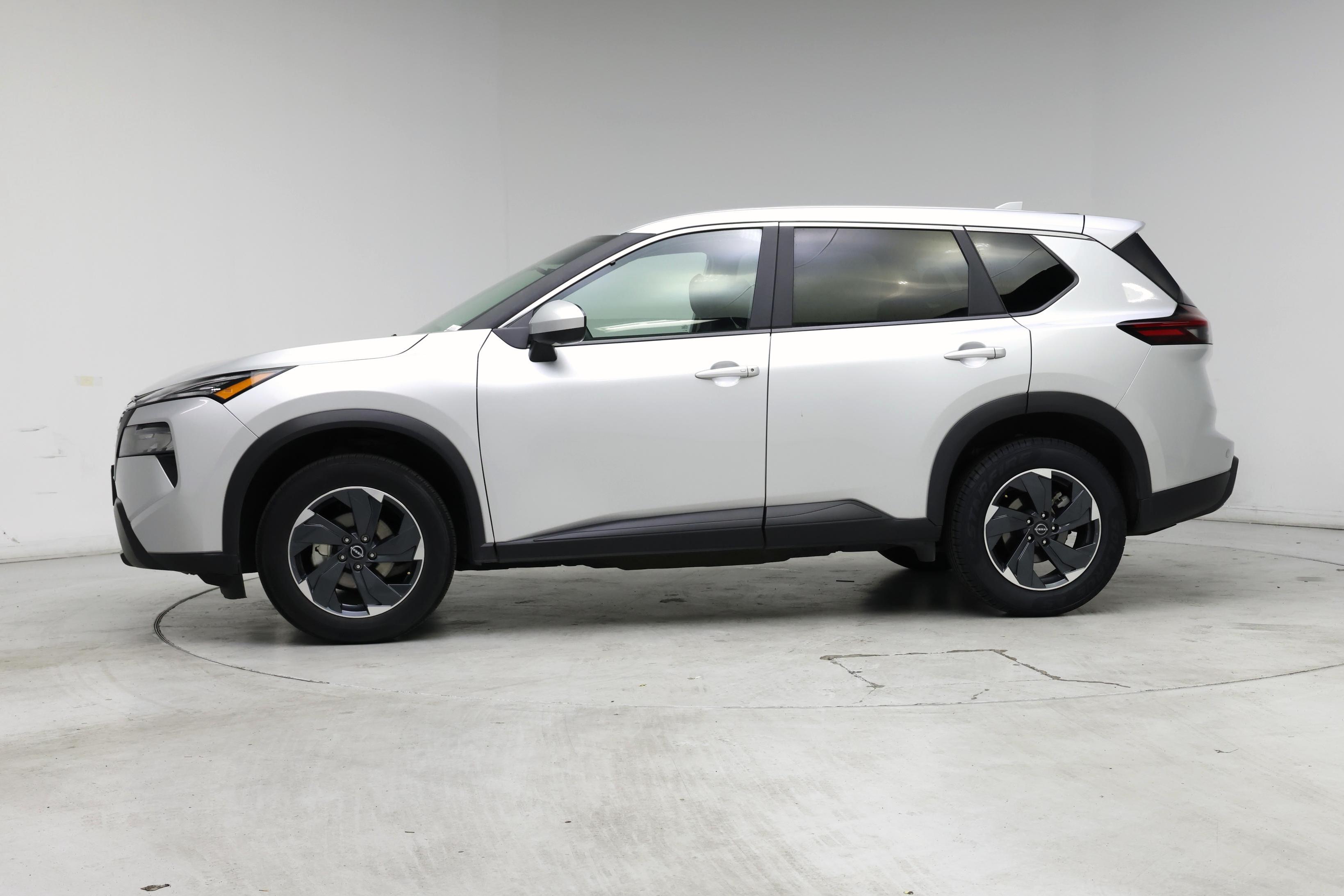 Thumbnail: 2025 Nissan Rogue - 3
