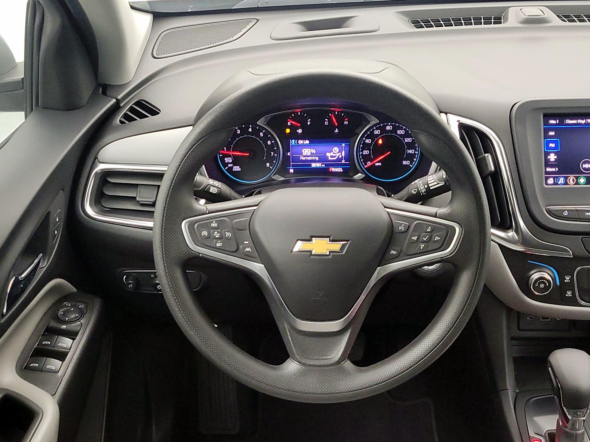 Thumbnail: 2022 Chevrolet Equinox - 10