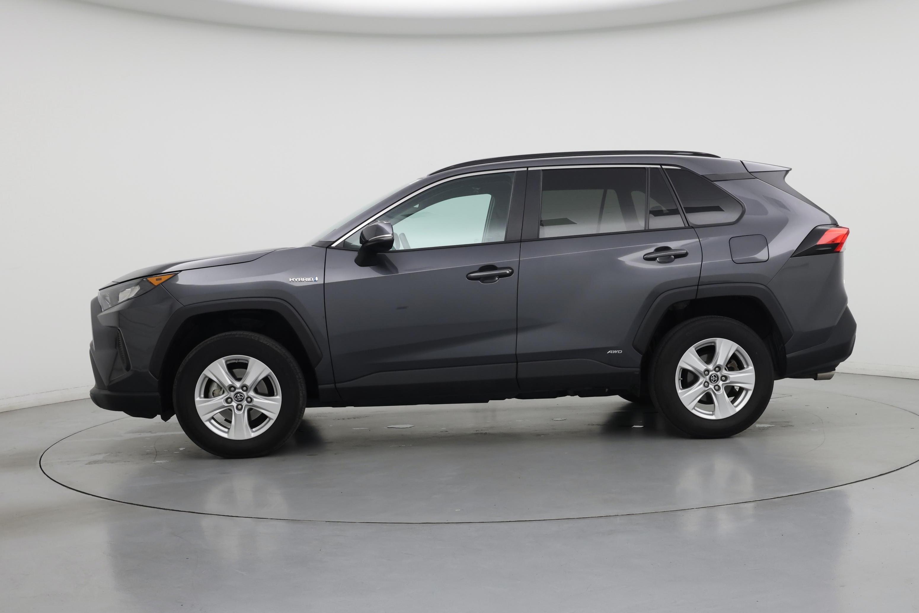 Thumbnail: 2020 Toyota RAV4 - 3