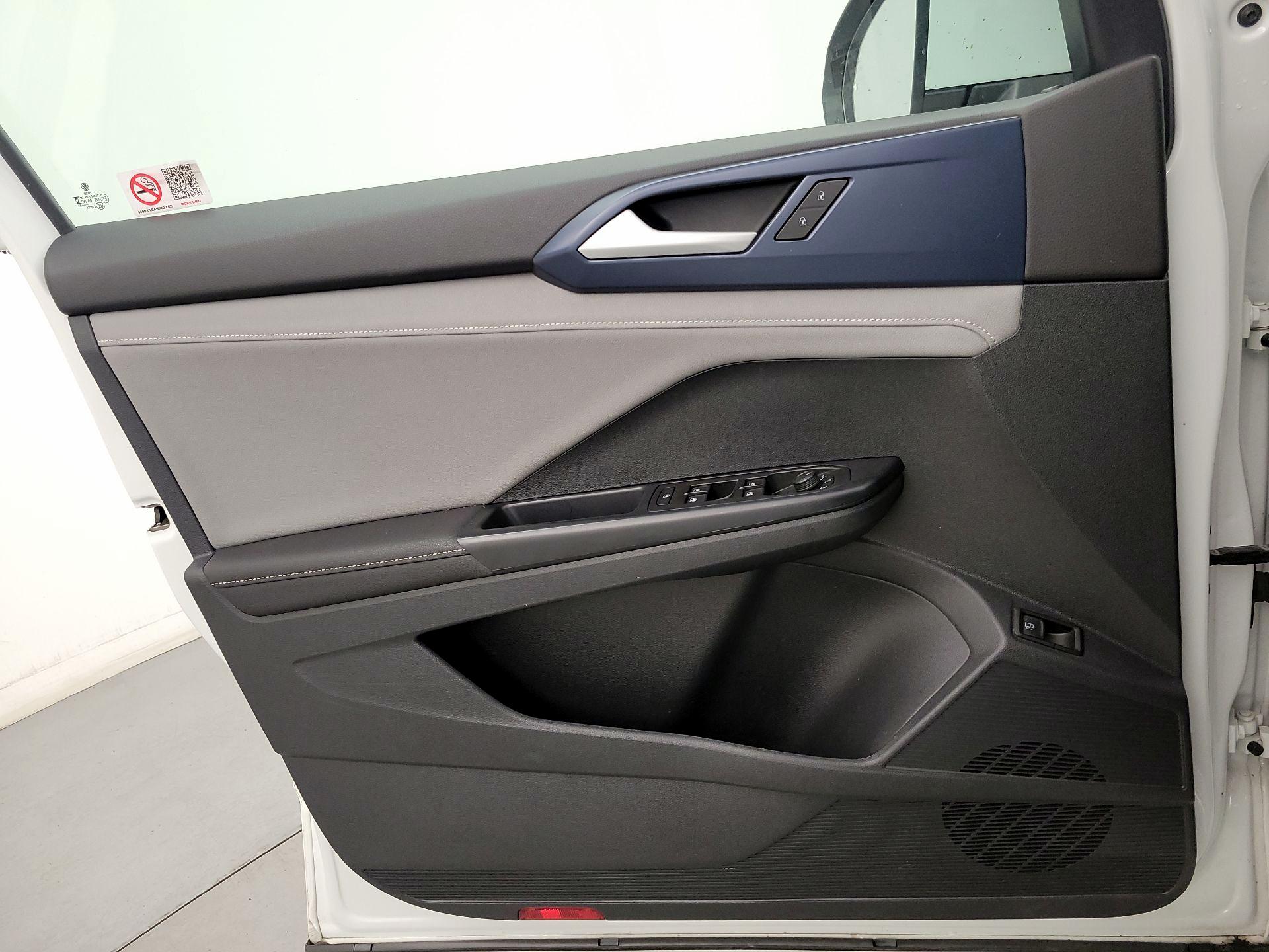 Thumbnail: 2024 Volkswagen Taos - 12