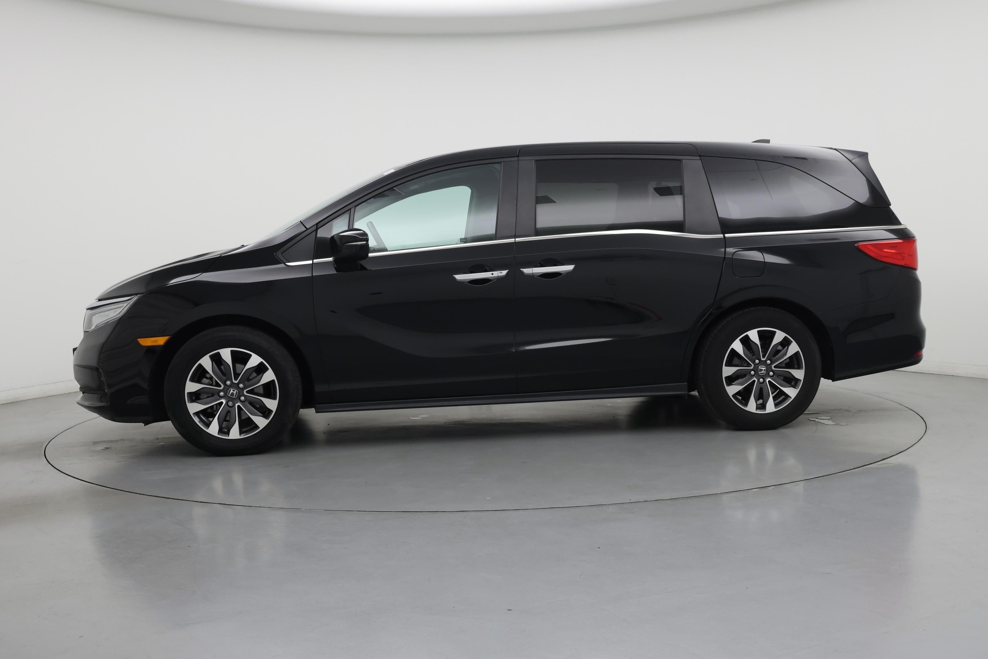 Thumbnail: 2023 Honda Odyssey - 3