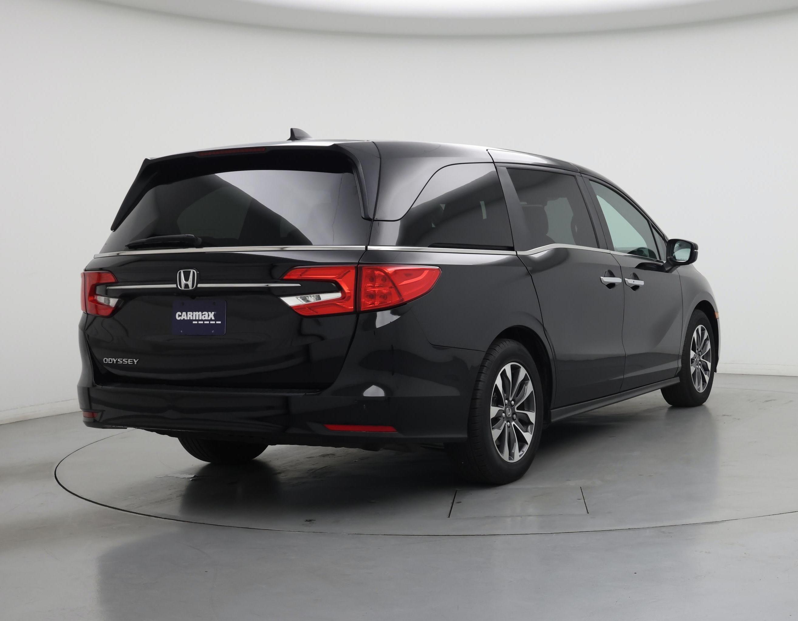 Thumbnail: 2023 Honda Odyssey - 8