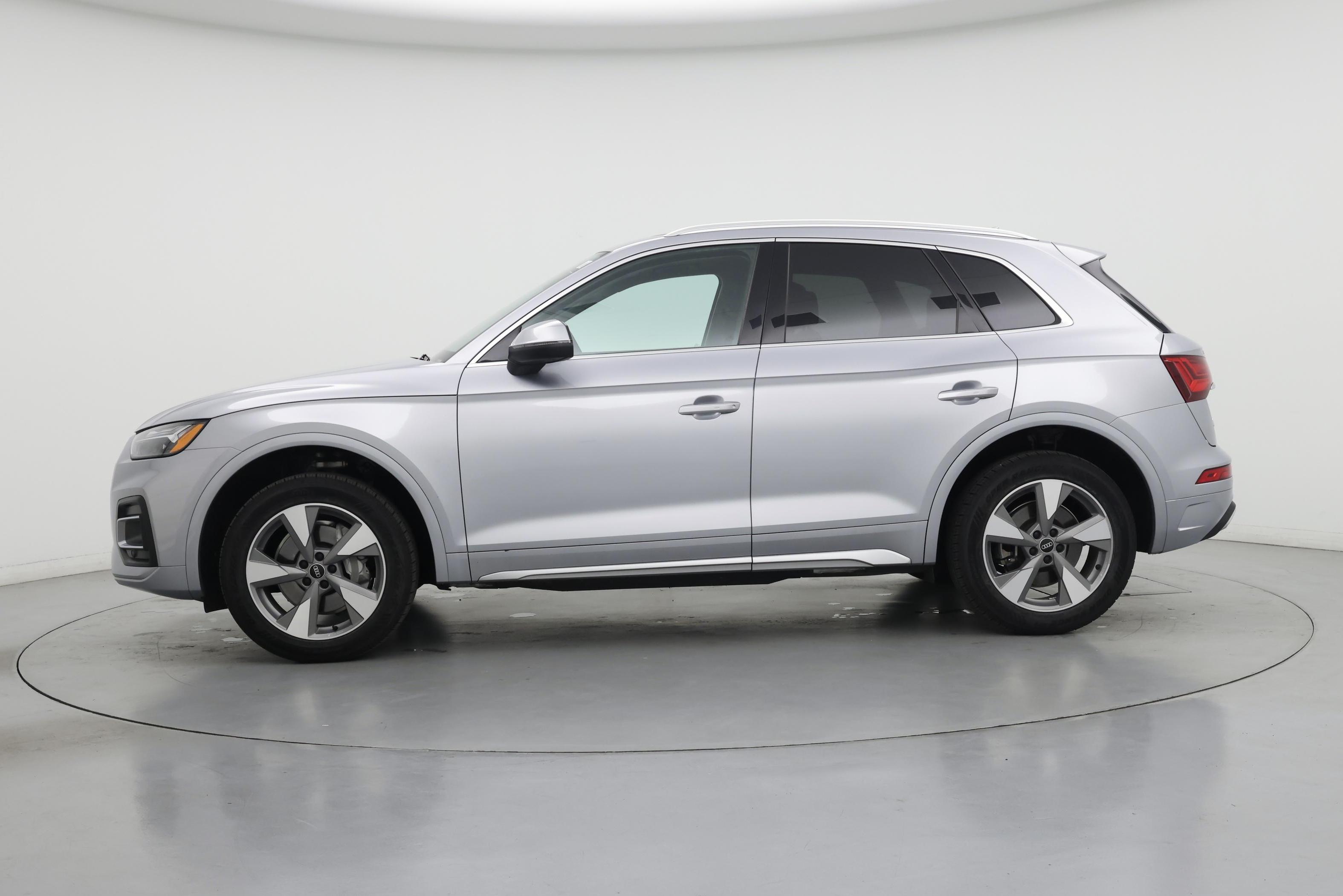 Thumbnail: 2023 Audi Q5 - 3