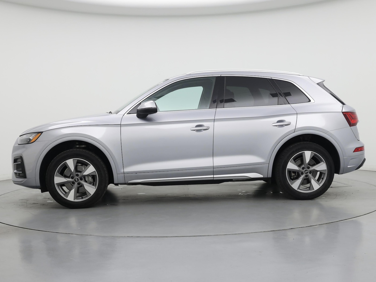 2023 Audi Q5 Premium Plus - Photo 4