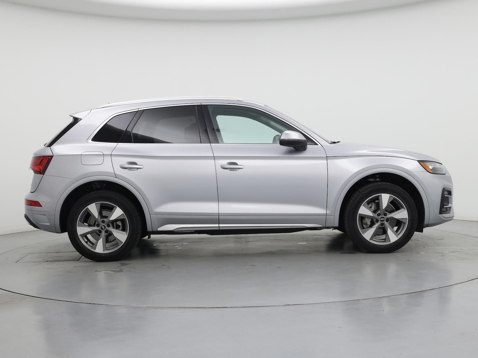 2023 Audi Q5 Premium Plus - Photo 8