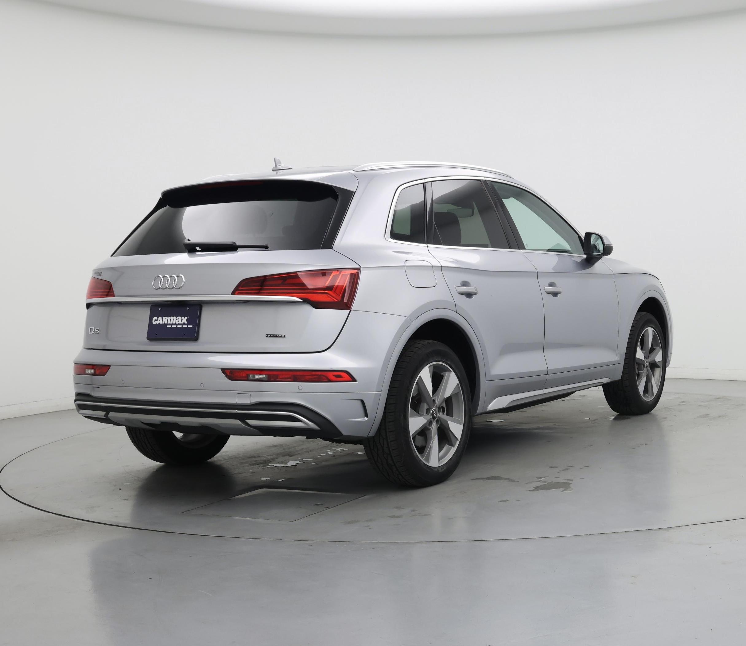 Thumbnail: 2023 Audi Q5 - 8
