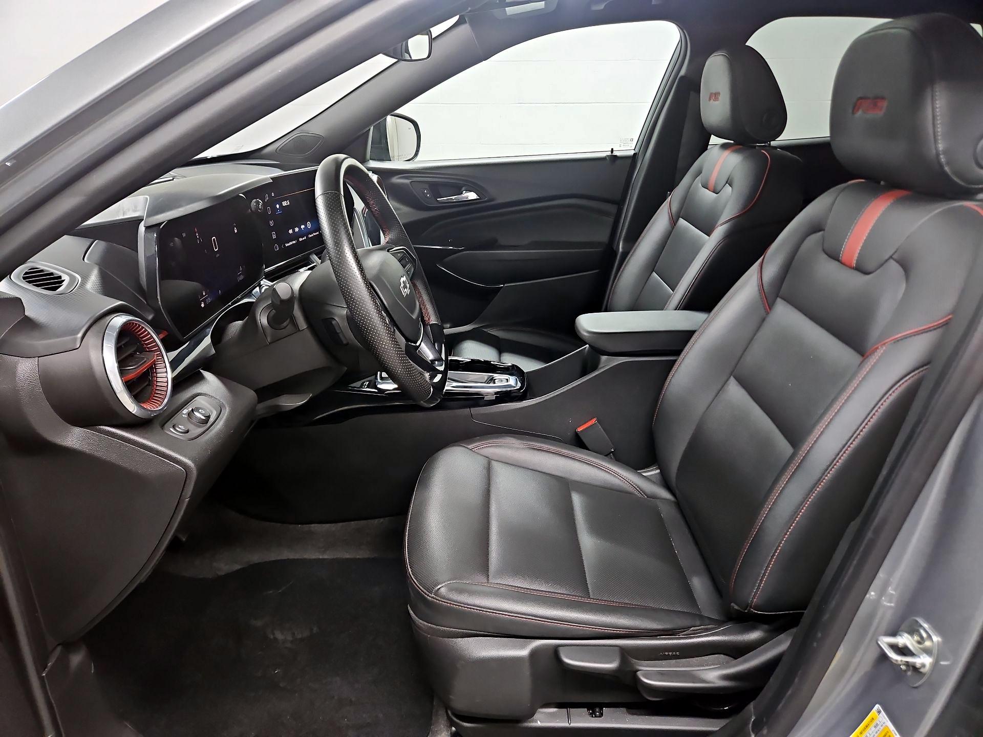 Thumbnail: 2024 Chevrolet Trax - 11