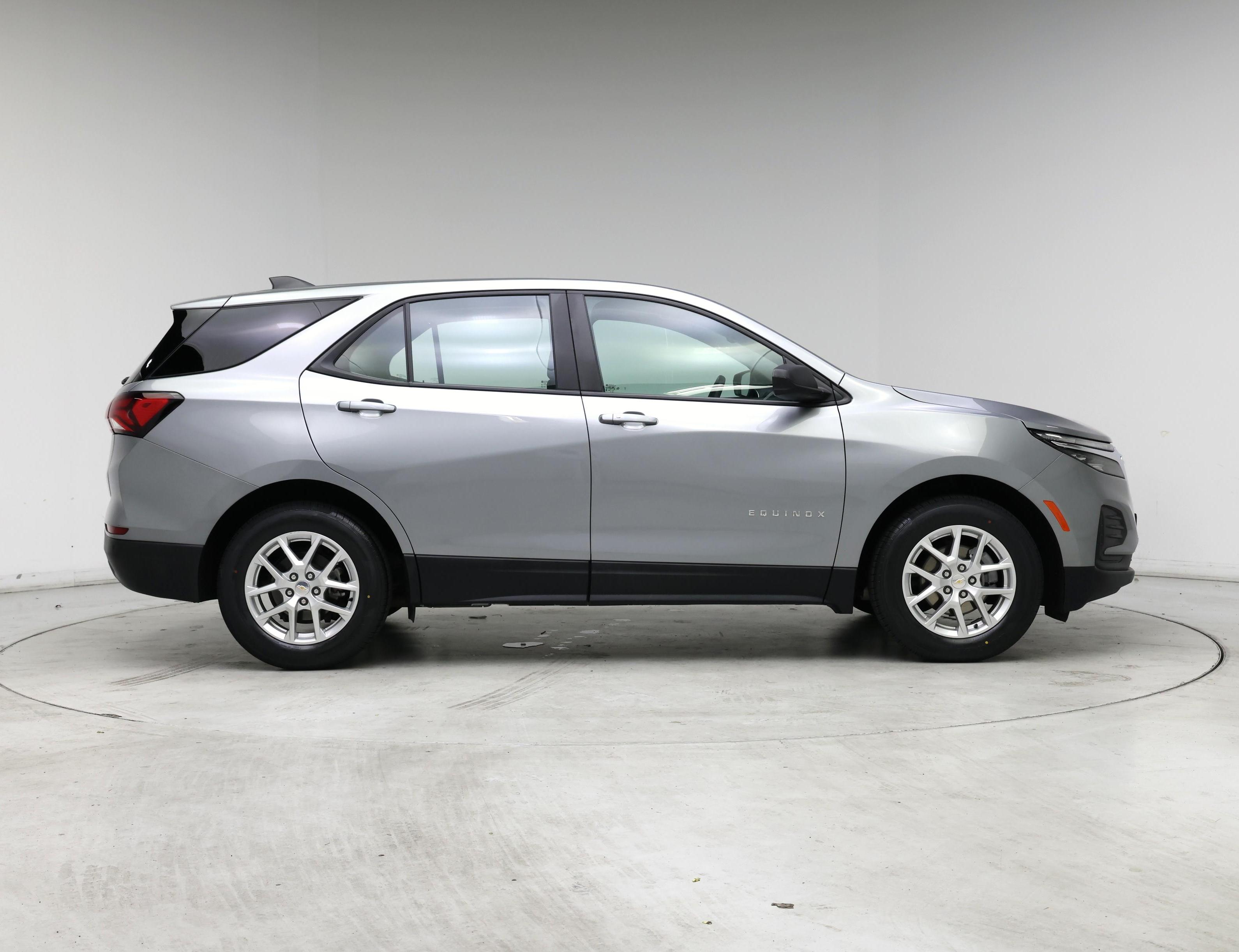 Thumbnail: 2023 Chevrolet Equinox - 7