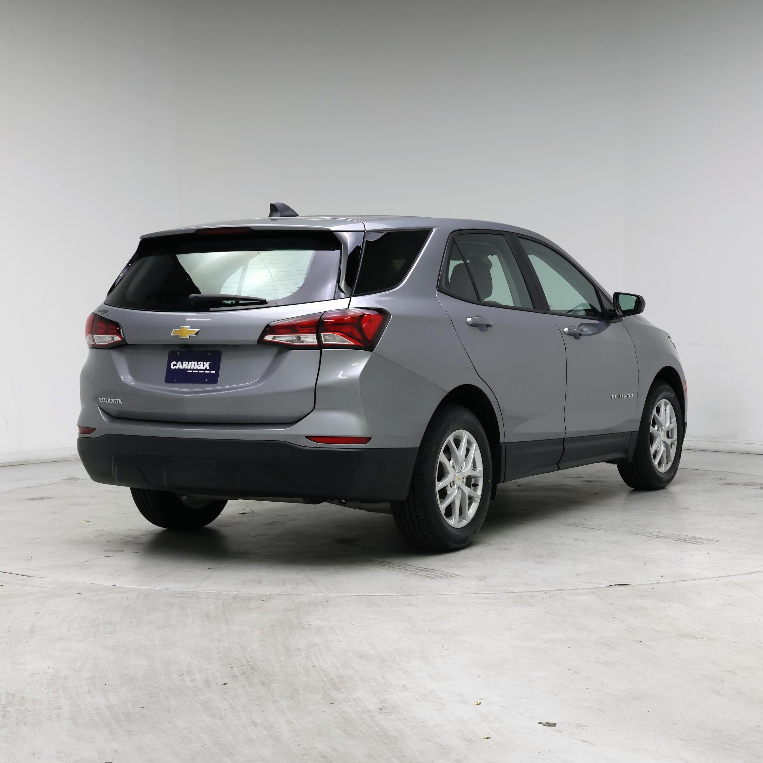 Thumbnail: 2023 Chevrolet Equinox - 8