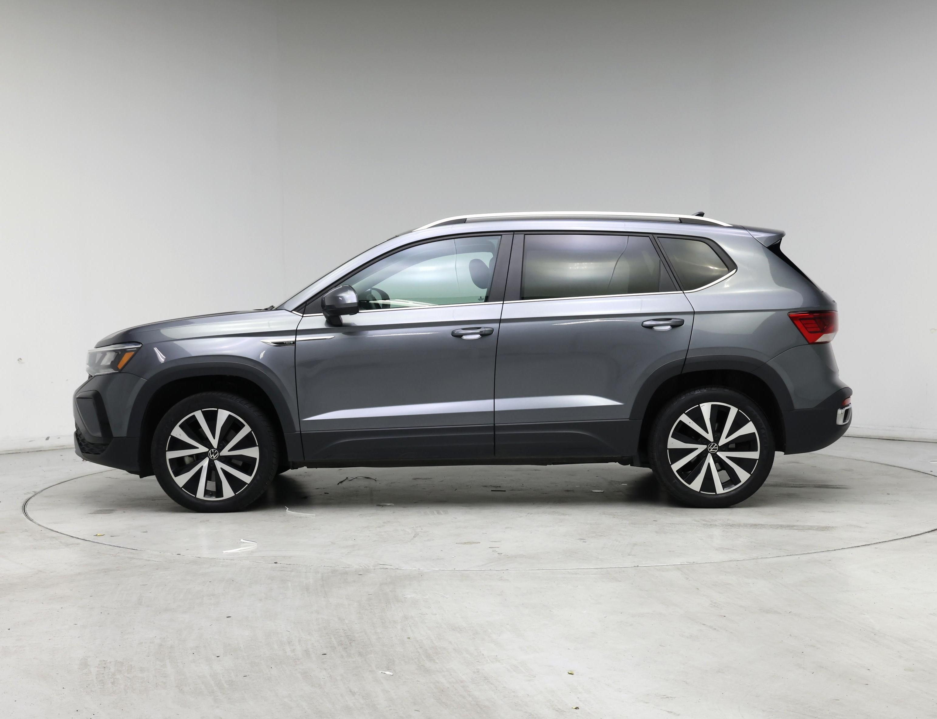 Thumbnail: 2024 Volkswagen Taos - 3