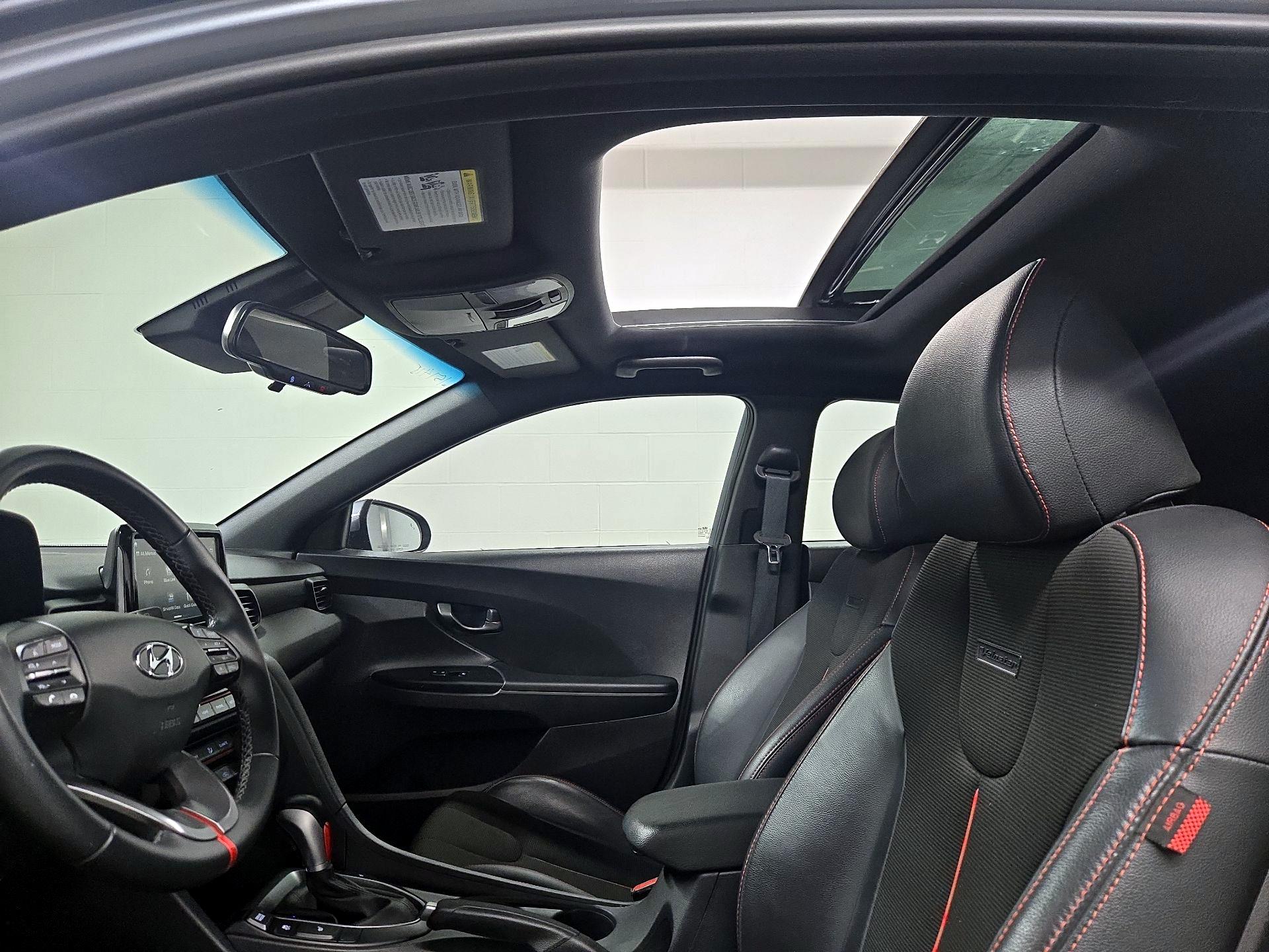 Thumbnail: 2020 Hyundai Veloster - 19