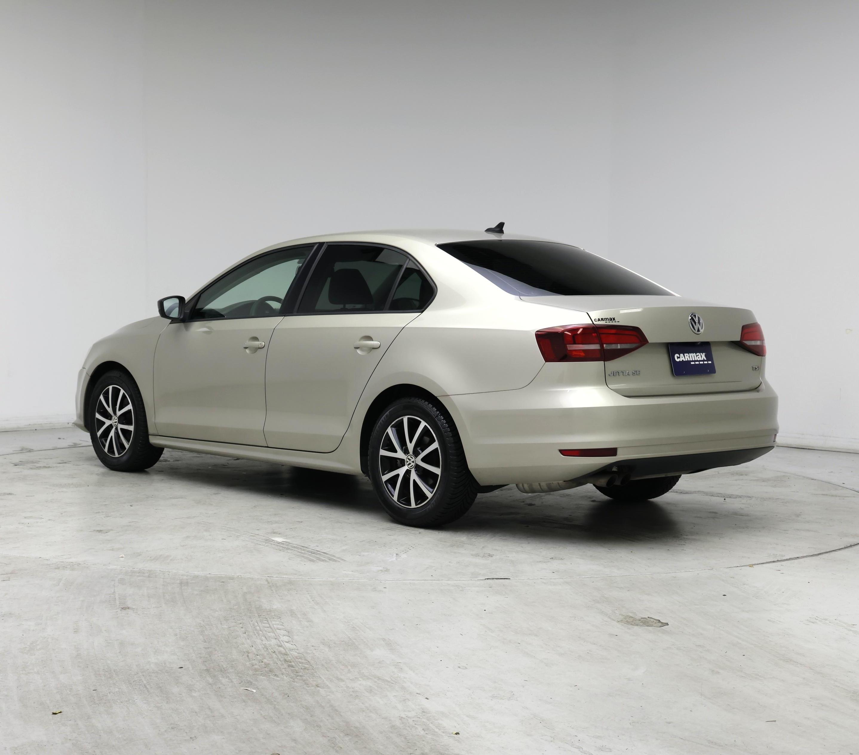 Thumbnail: 2016 Volkswagen Jetta - 2