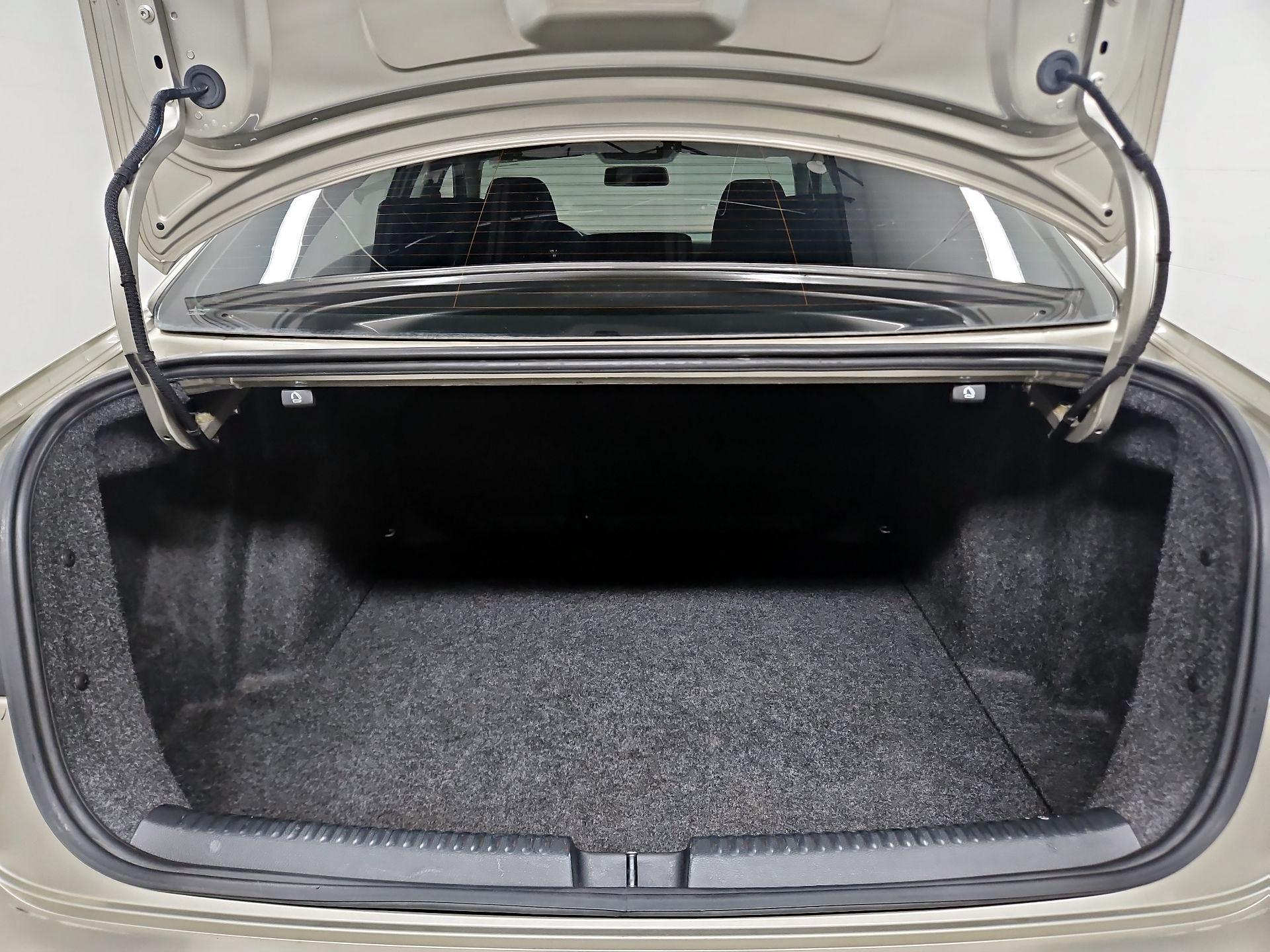 Thumbnail: 2016 Volkswagen Jetta - 20