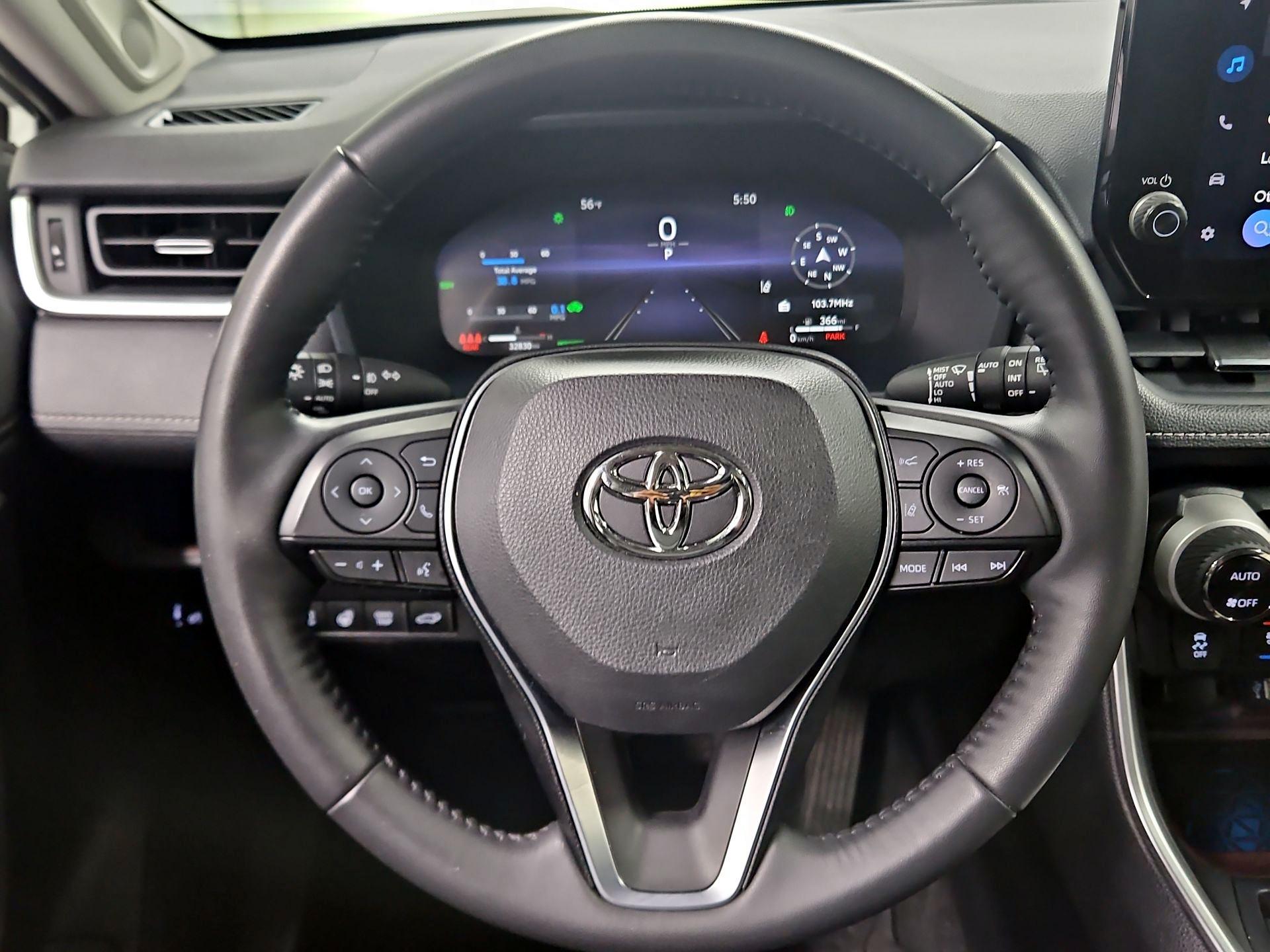 Thumbnail: 2024 Toyota RAV4 - 10