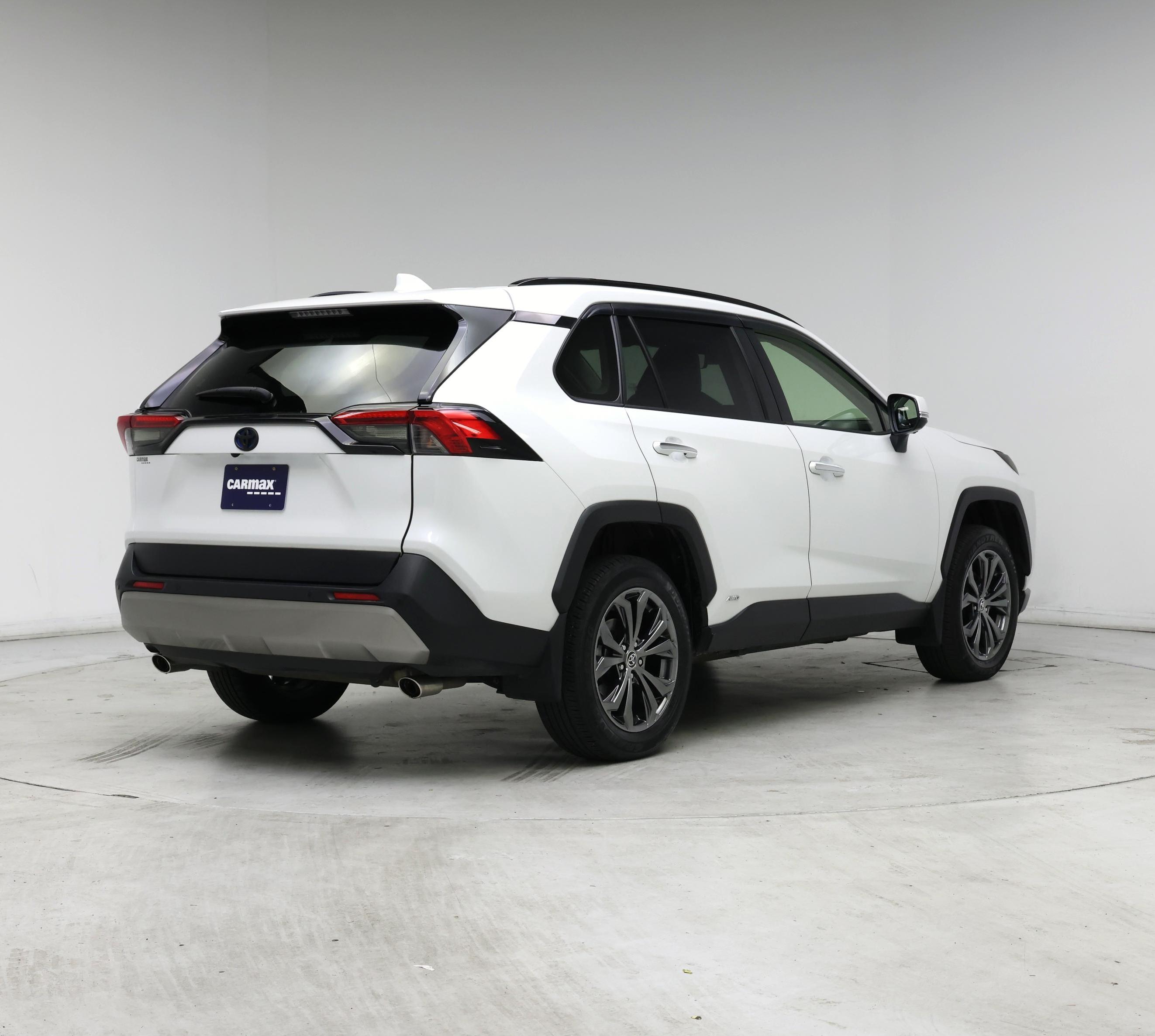 Thumbnail: 2024 Toyota RAV4 - 8