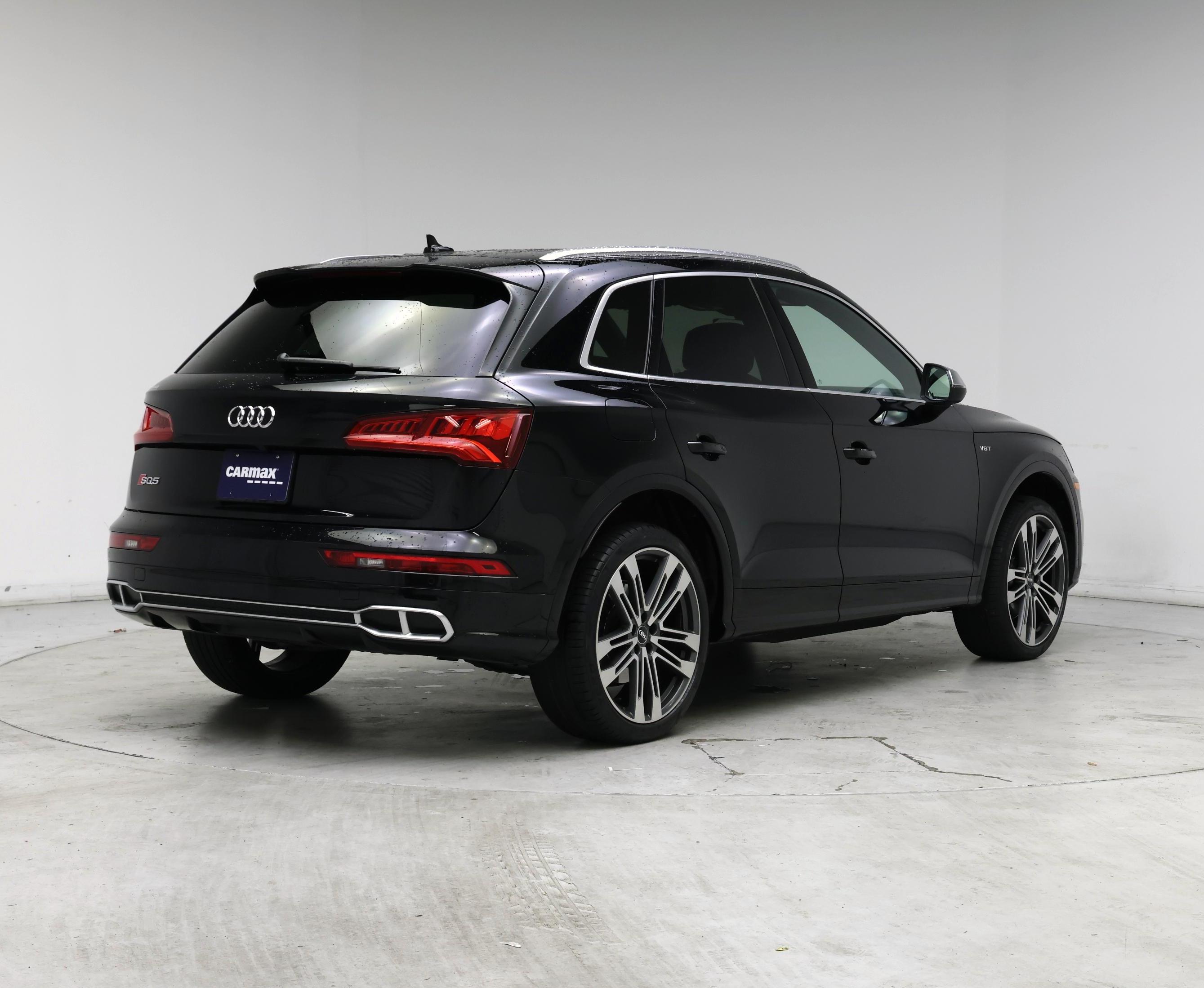 Thumbnail: 2018 Audi SQ5 - 8