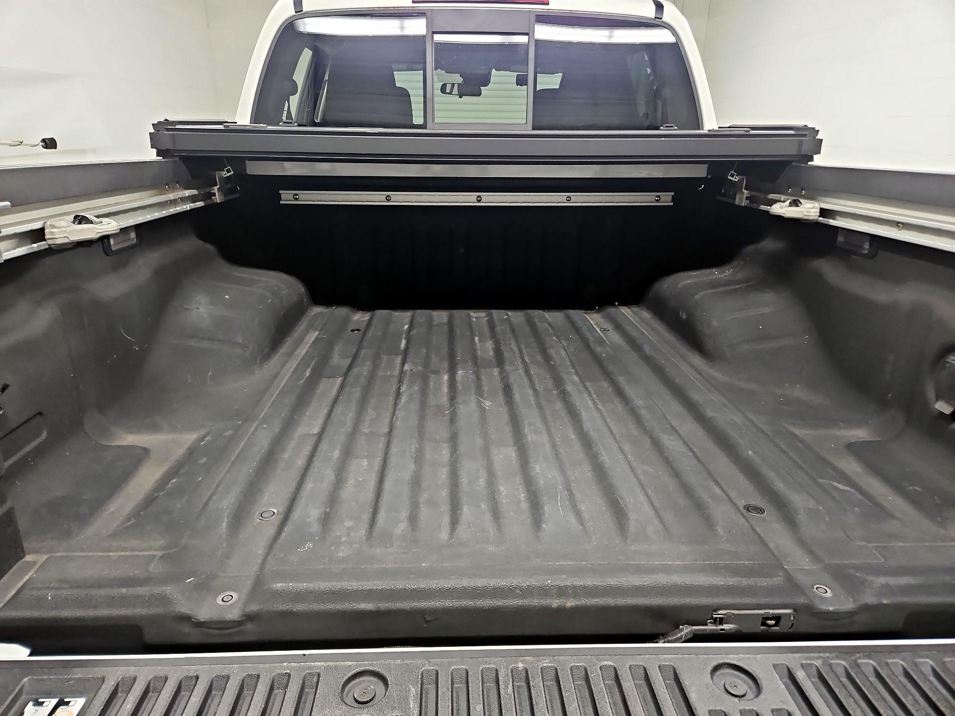 Thumbnail: 2022 Nissan Frontier - 20