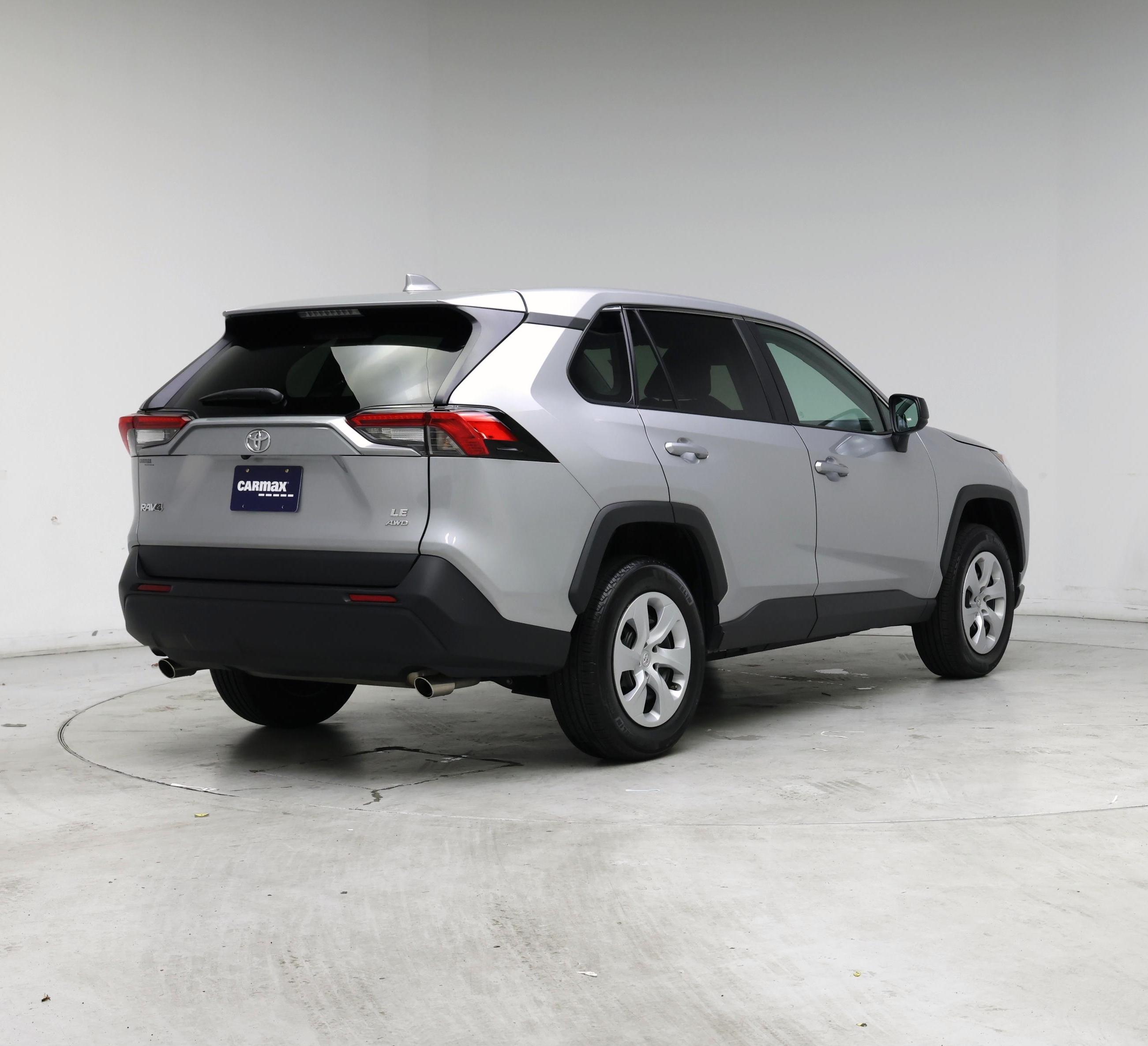Thumbnail: 2024 Toyota RAV4 - 8