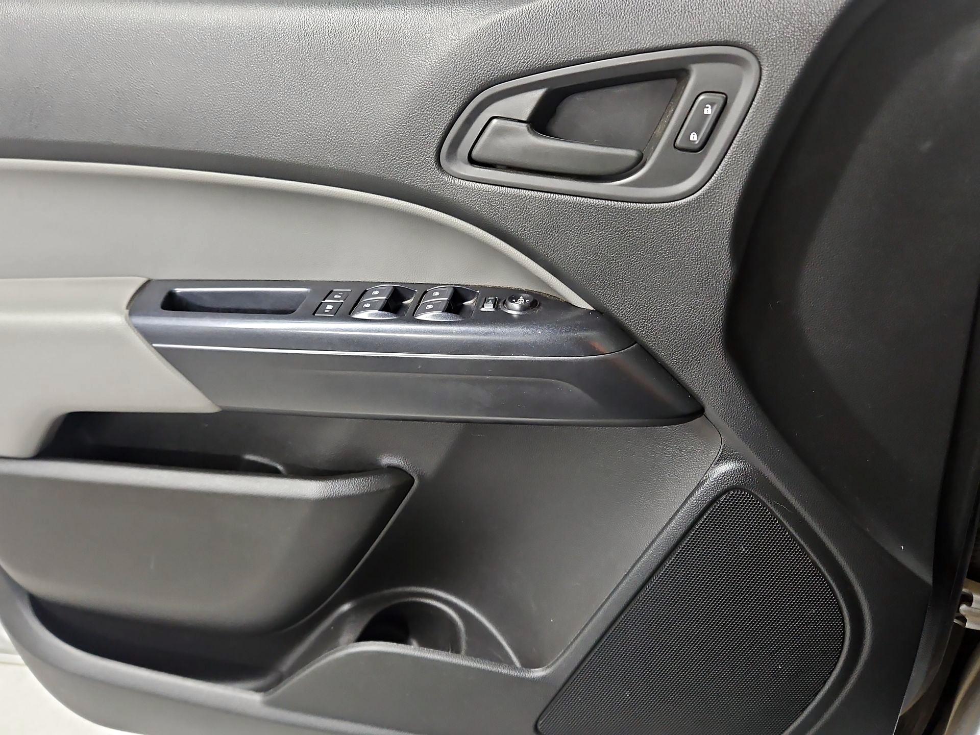 Thumbnail: 2020 Chevrolet Colorado - 12