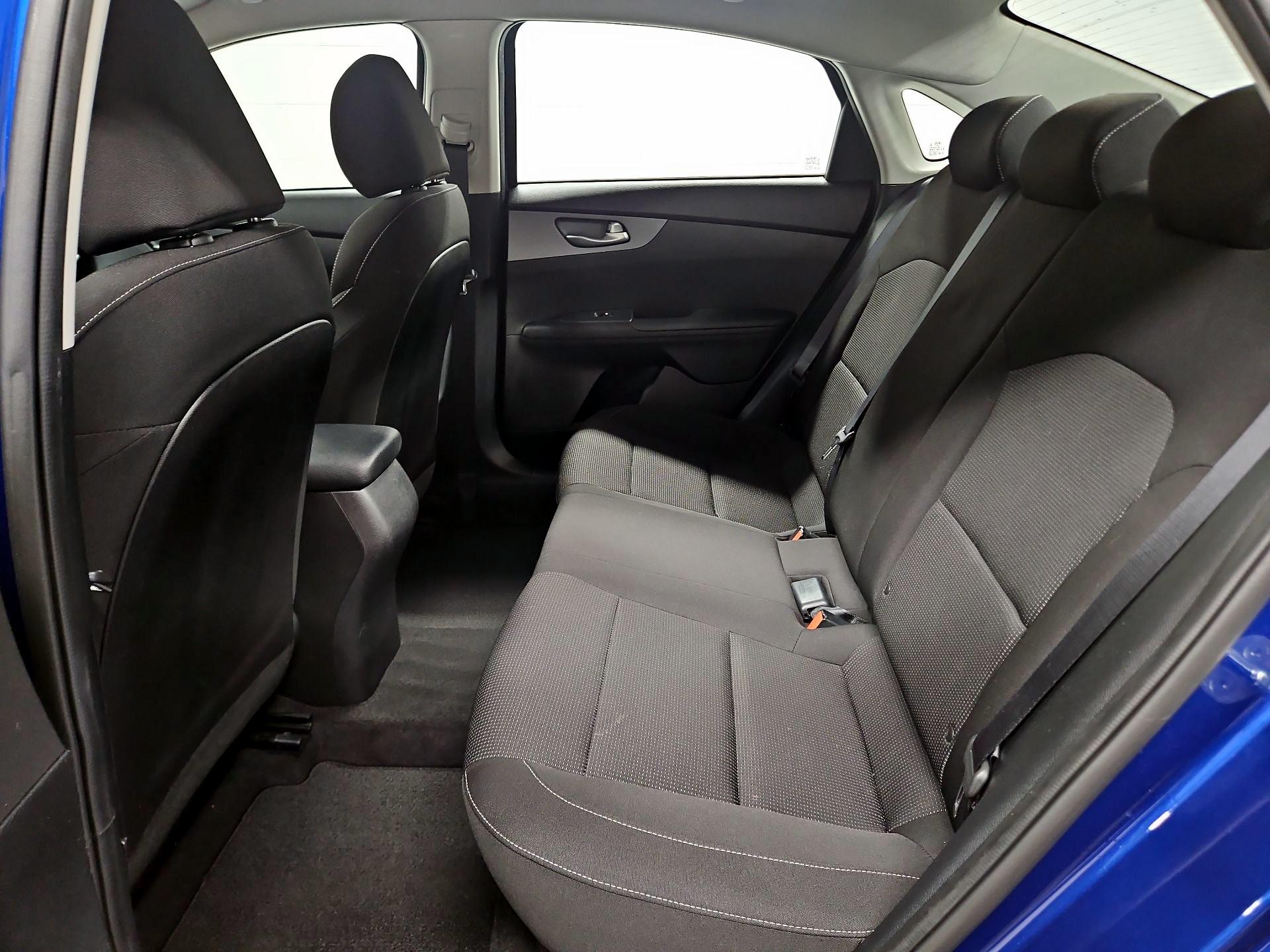 Thumbnail: 2020 Kia Forte - 19