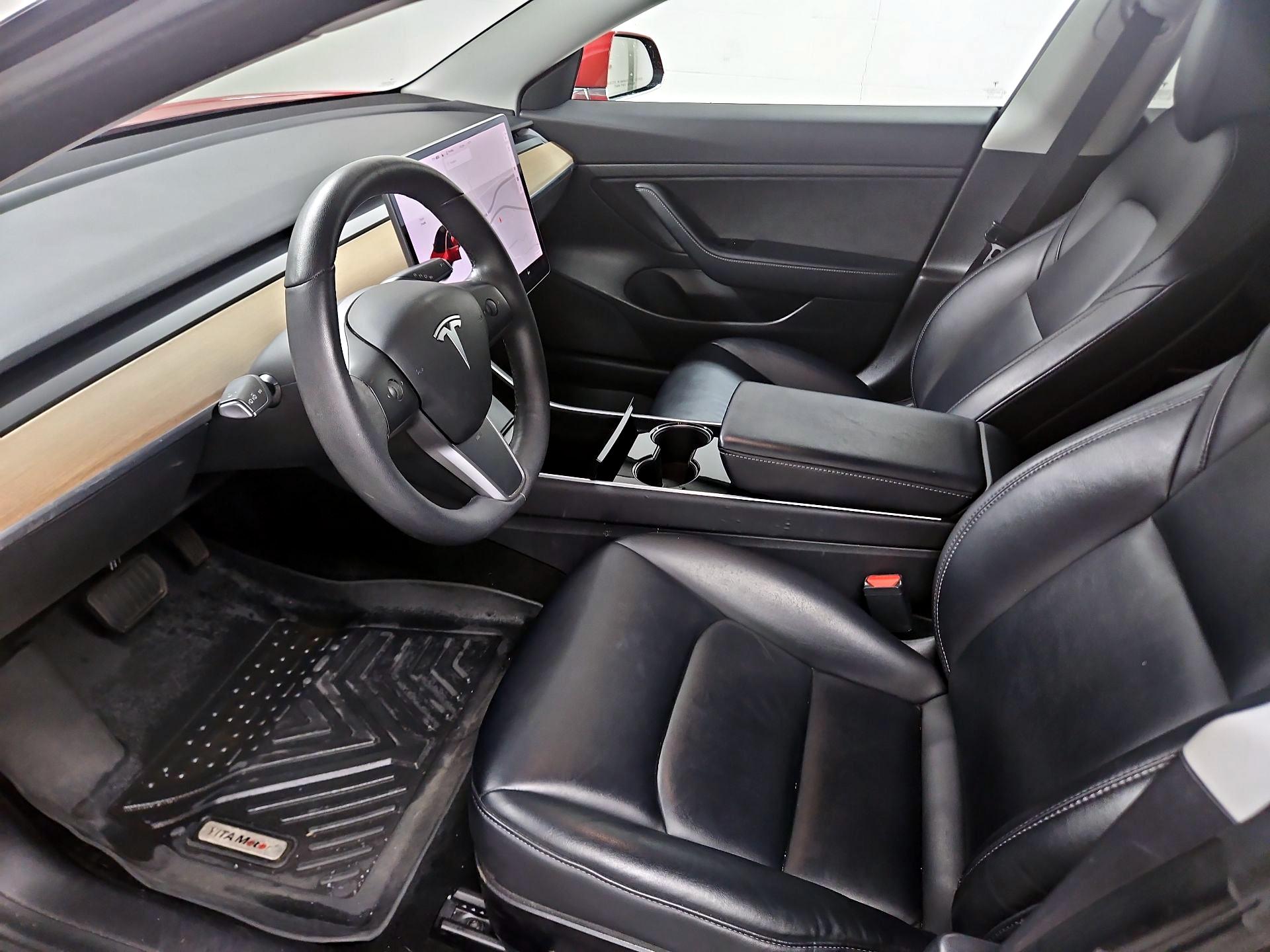 Thumbnail: 2020 Tesla Model 3 - 11