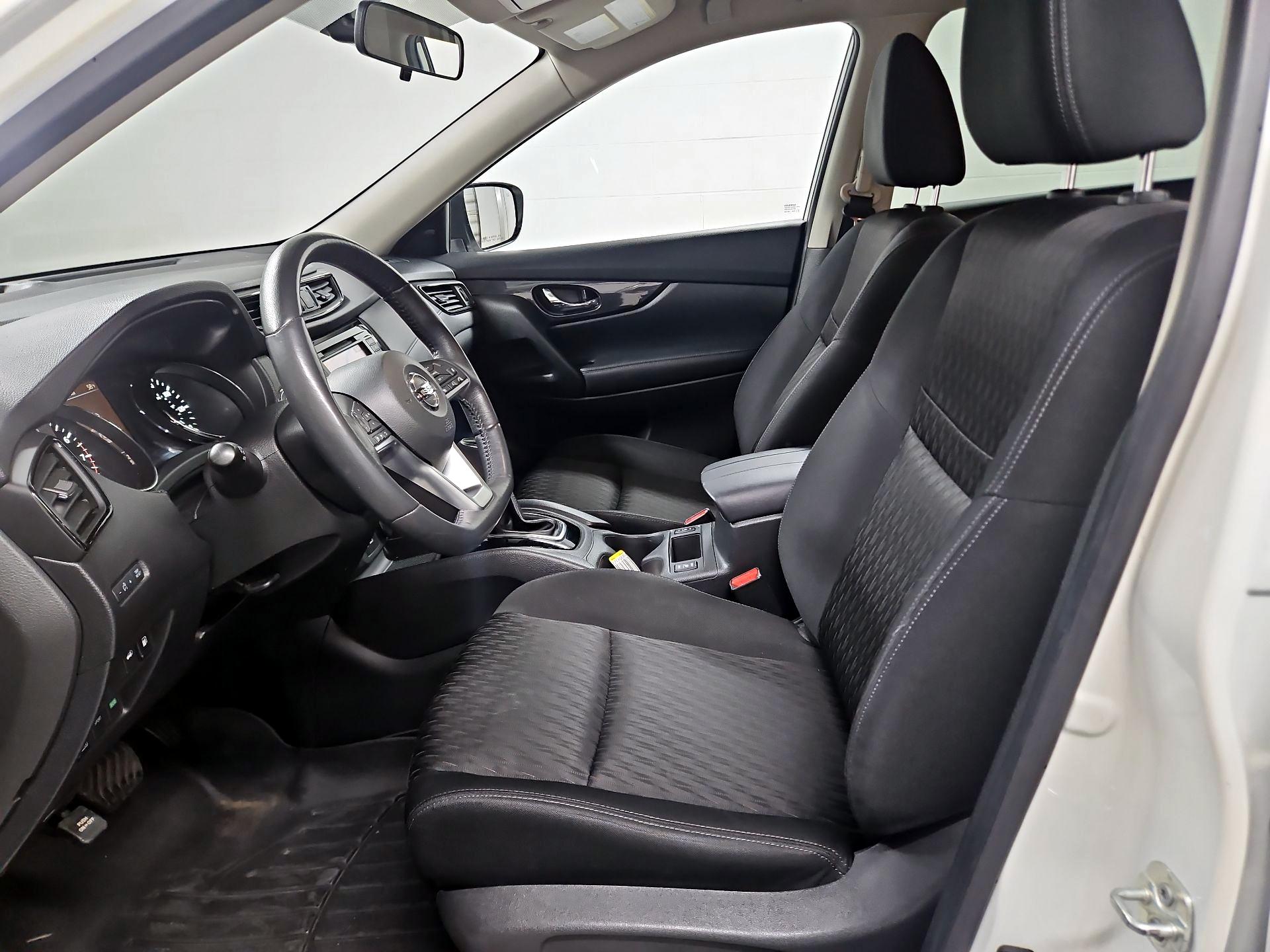 Thumbnail: 2018 Nissan Rogue - 11