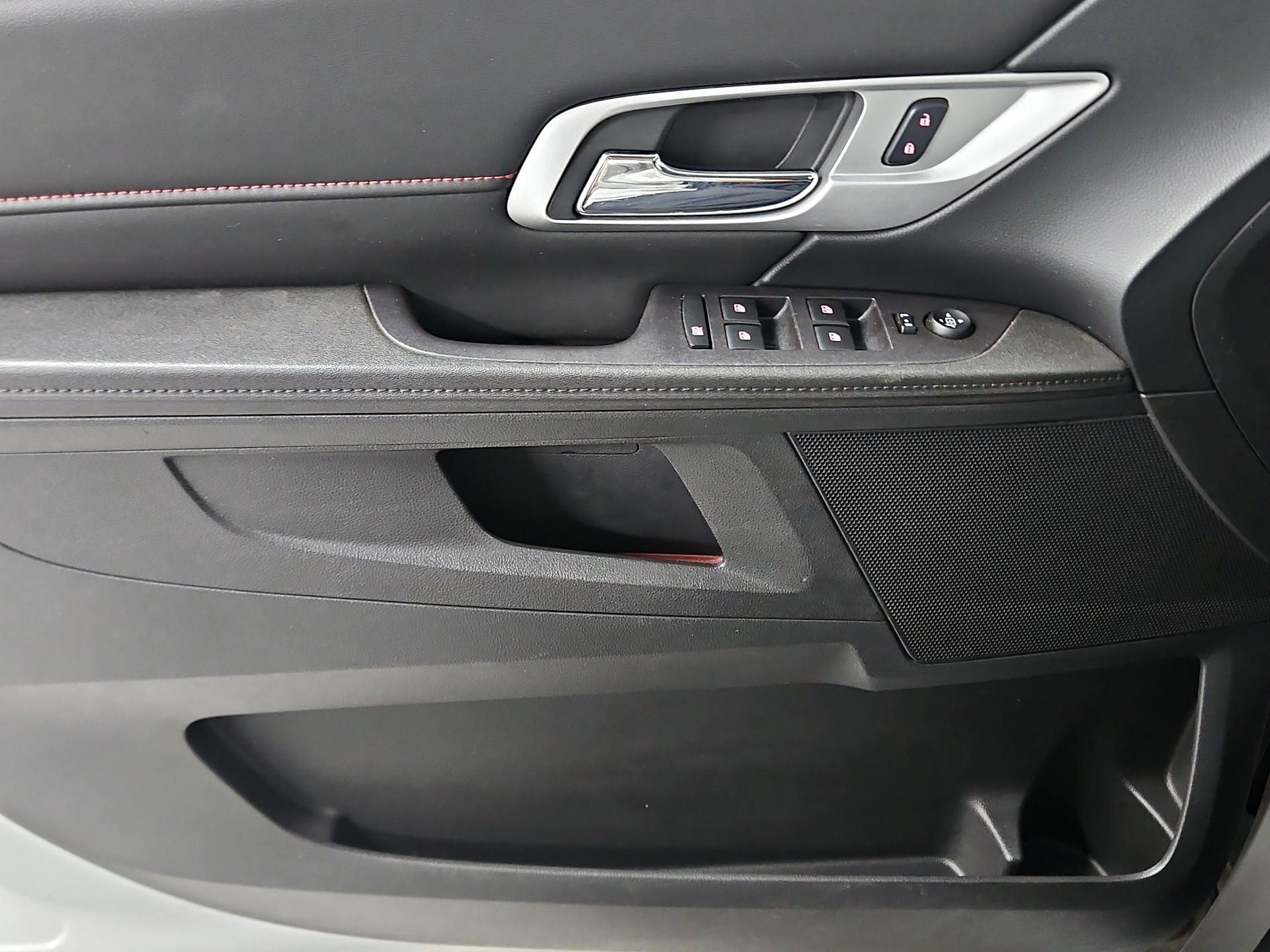 Thumbnail: 2017 GMC Terrain - 12