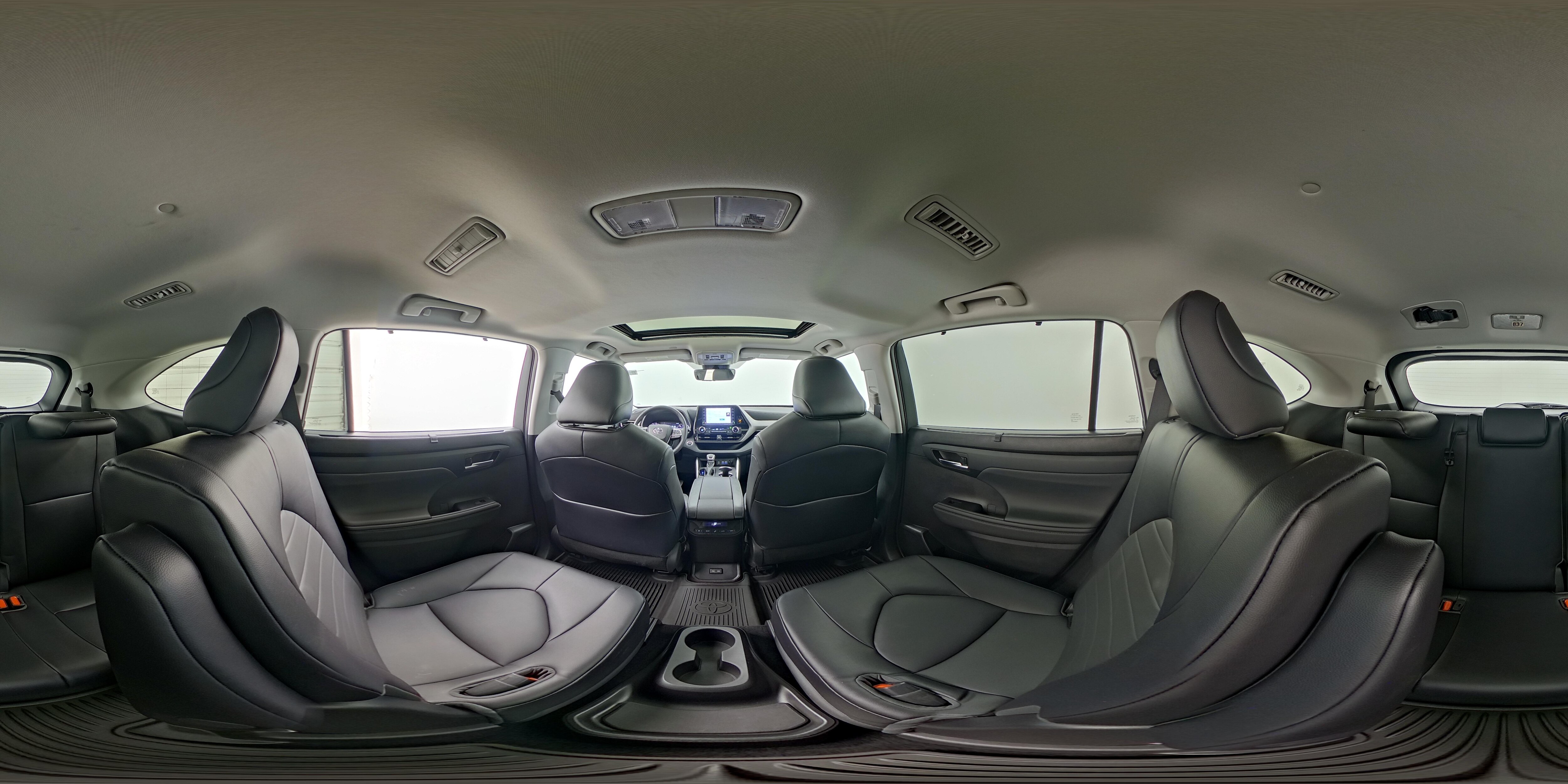 2022 Toyota Highlander XLE - Photo 29